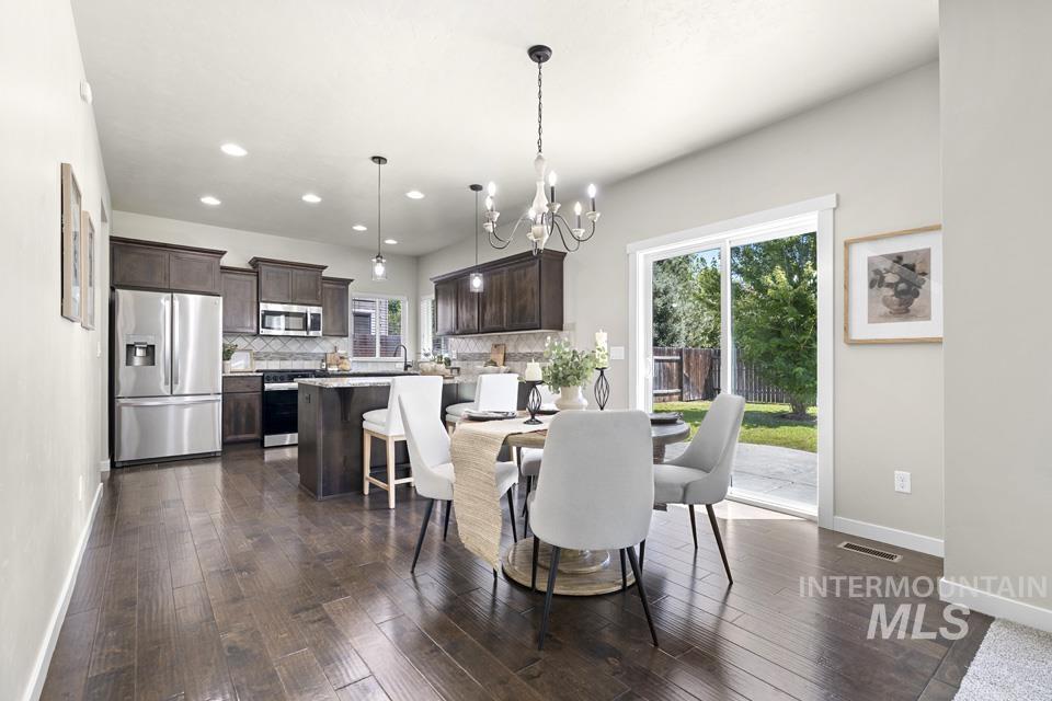 4688 N Park Crossing, Meridian, Idaho 83646, 4 Bedrooms, 2.5 Bathrooms, Residential For Sale, Price $539,950,MLS 98991321