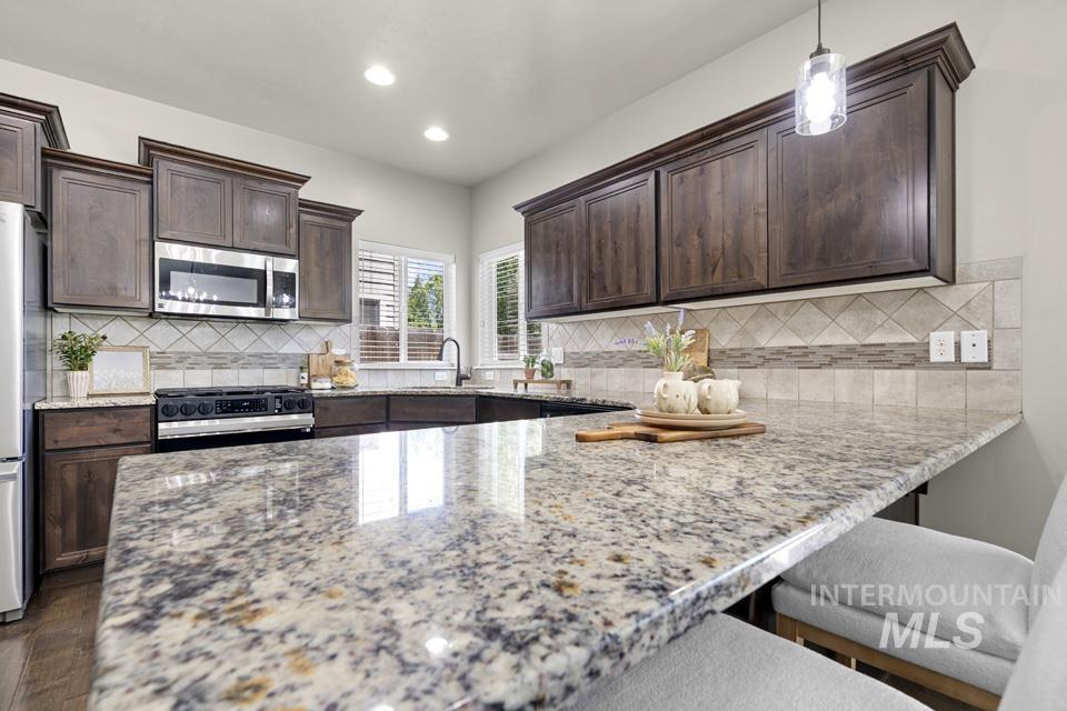 4688 N Park Crossing, Meridian, Idaho 83646, 4 Bedrooms, 2.5 Bathrooms, Residential For Sale, Price $539,950,MLS 98991321