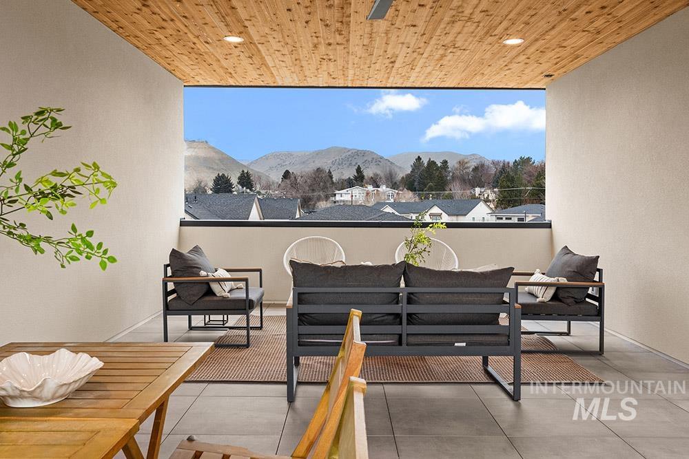 3443 N 33rd Street, Boise, Idaho 83703, 3 Bedrooms, 2.5 Bathrooms, Residential For Sale, Price $699,900, 98991322