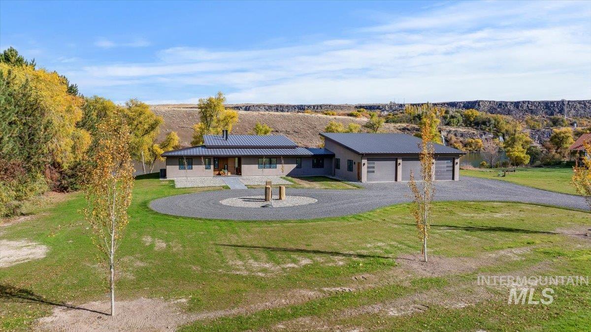 952 E 5204 N, Hagerman, Idaho 83332, 4 Bedrooms, 4.5 Bathrooms, Residential For Sale, Price $2,200,000, 98991323