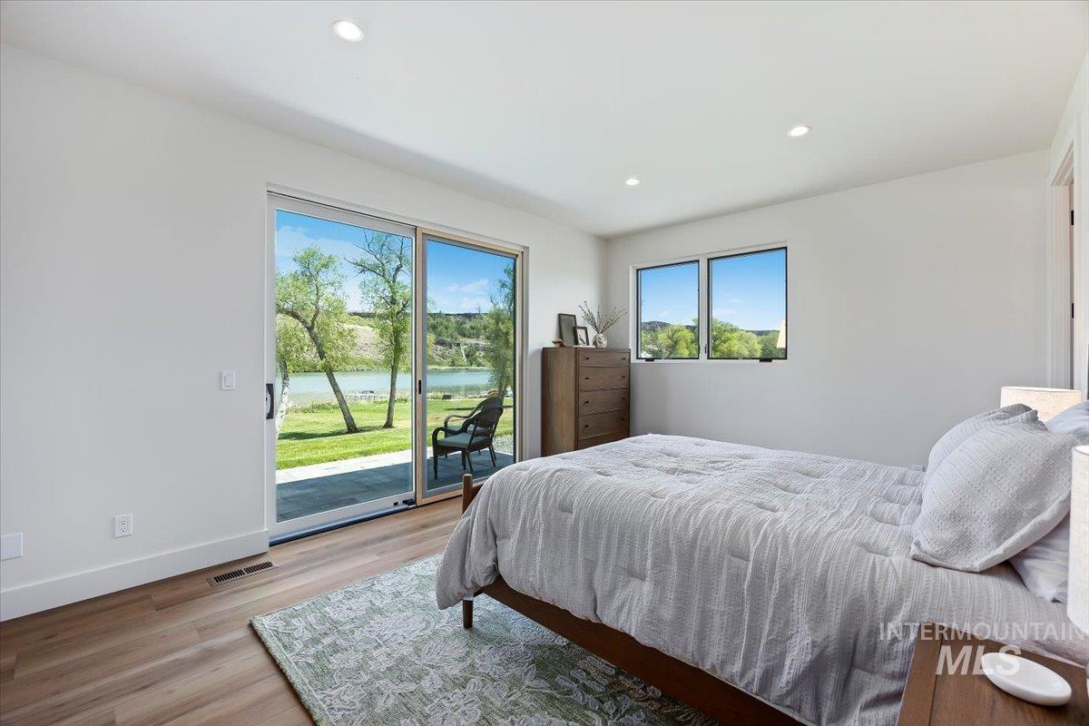 952 E 5204 N, Hagerman, Idaho 83332, 4 Bedrooms, 4.5 Bathrooms, Residential For Sale, Price $2,200,000, 98991323