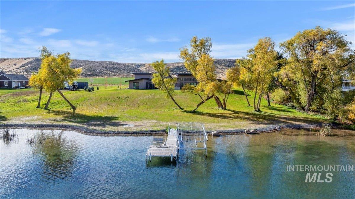 952 E 5204 N, Hagerman, Idaho 83332, 4 Bedrooms, 4.5 Bathrooms, Residential For Sale, Price $2,200,000, 98991323