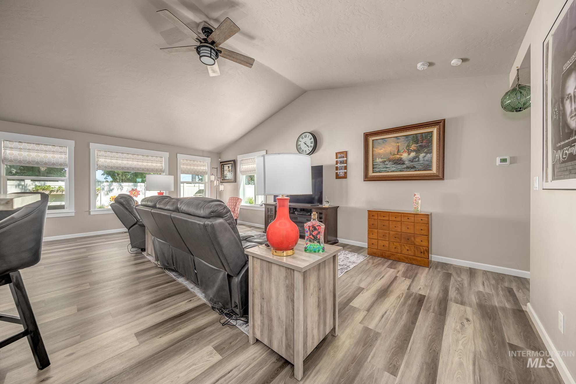 110 Grizzly Drive, Fruitland, Idaho 83619-2616, 4 Bedrooms, 2 Bathrooms, Residential For Sale, Price $449,000,MLS 98991327