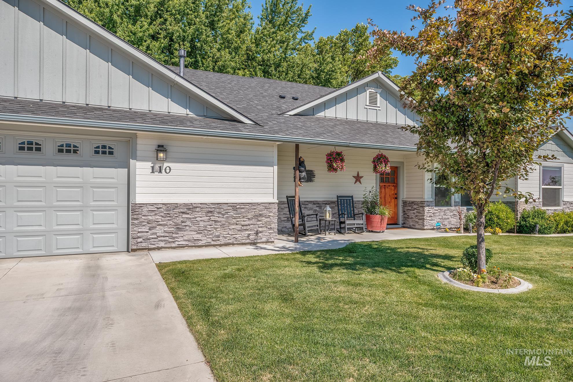110 Grizzly Drive, Fruitland, Idaho 83619-2616, 4 Bedrooms, 2 Bathrooms, Residential For Sale, Price $449,000,MLS 98991327