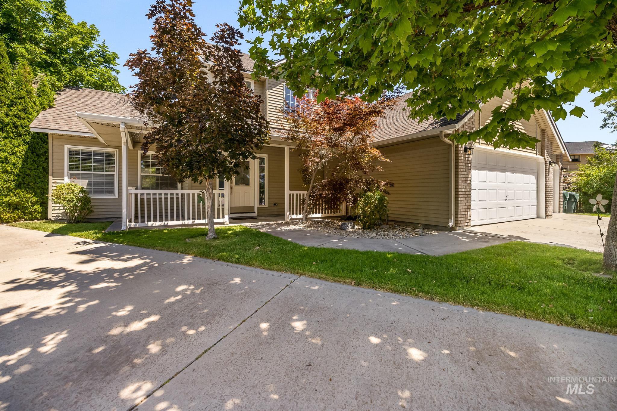 1712 S Marsh Wood Pl, Meridian, Idaho 83642, 3 Bedrooms, 2.5 Bathrooms, Residential For Sale, Price $595,000,MLS 98991328