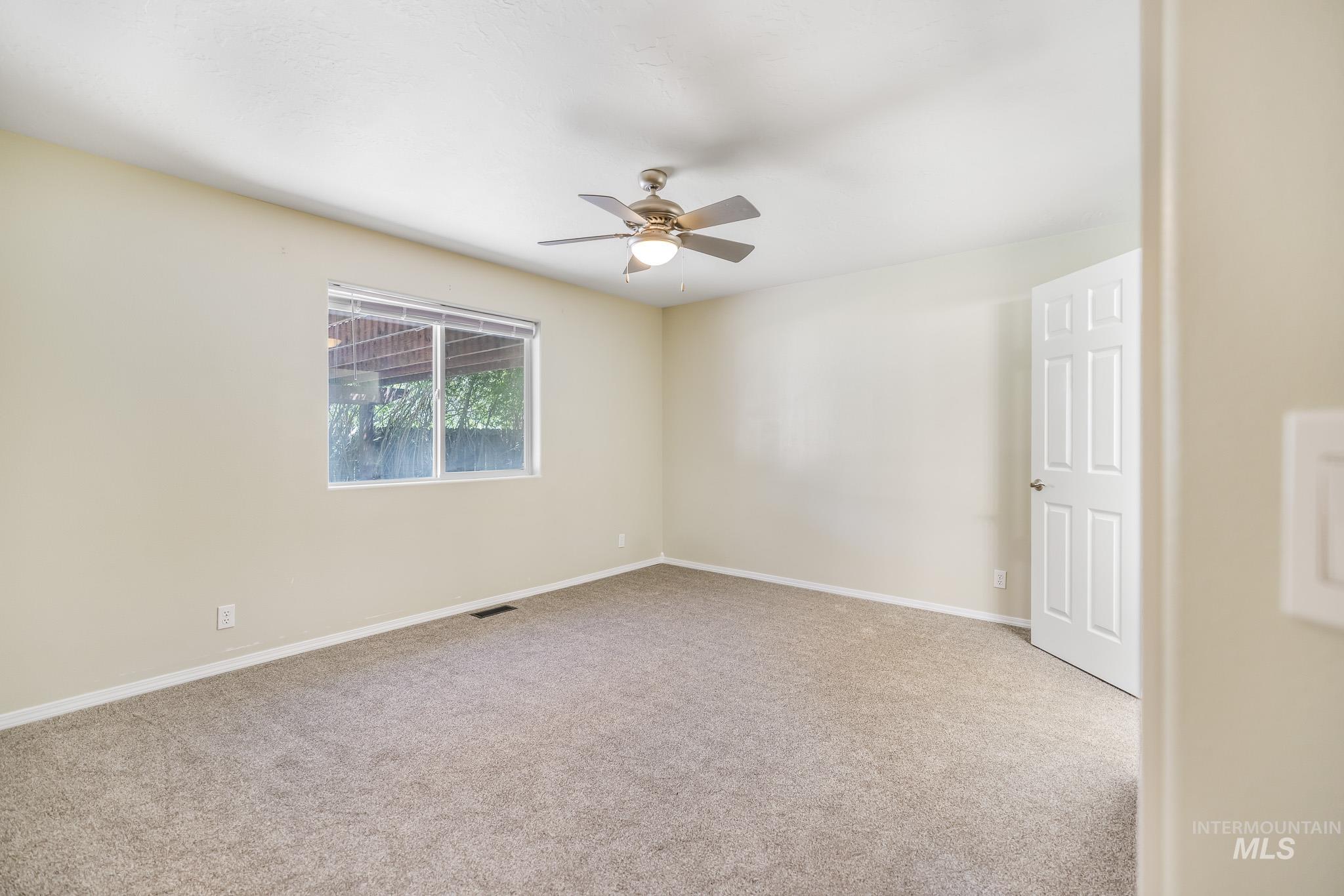 1712 S Marsh Wood Pl, Meridian, Idaho 83642, 3 Bedrooms, 2.5 Bathrooms, Residential For Sale, Price $595,000,MLS 98991328