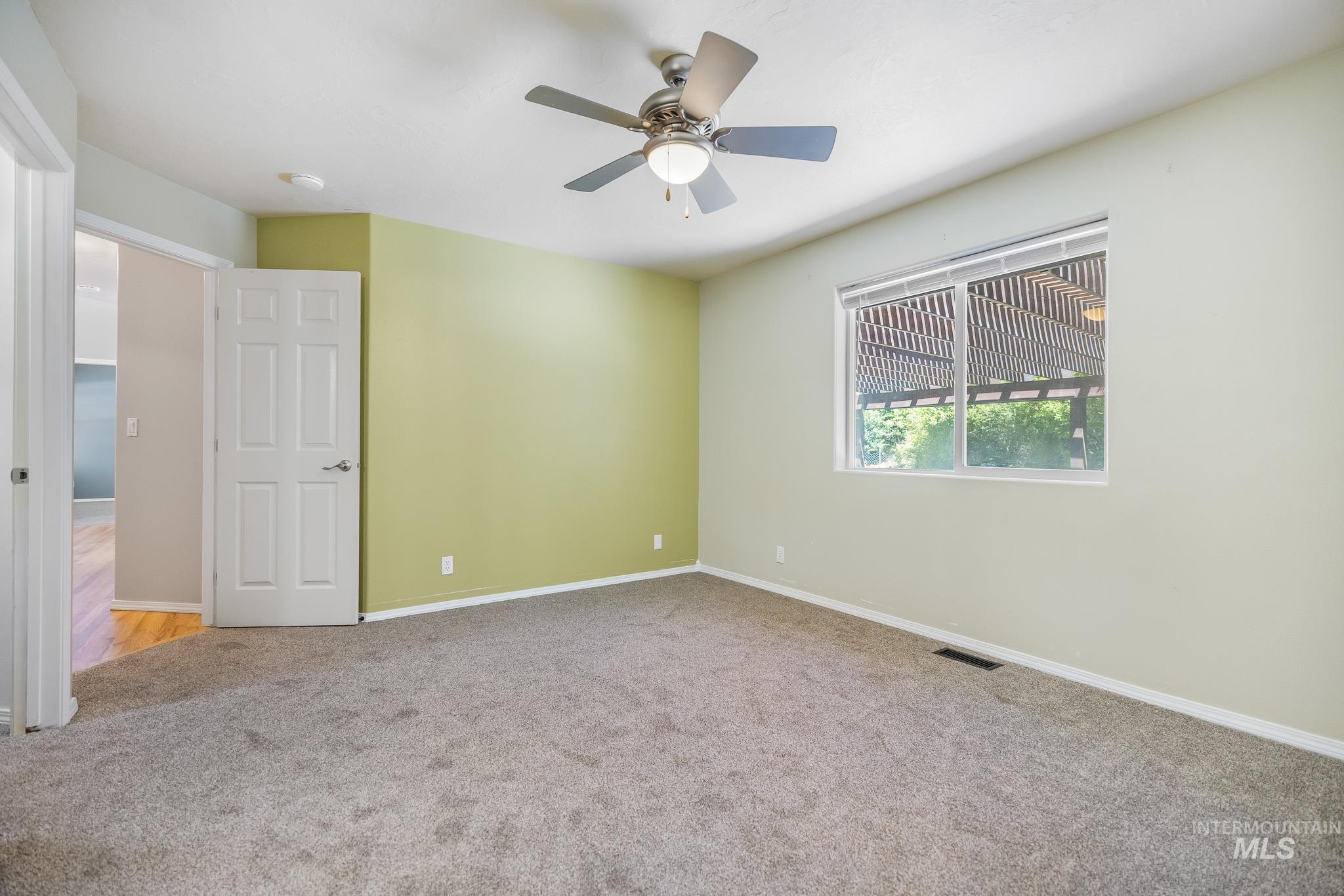 1712 S Marsh Wood Pl, Meridian, Idaho 83642, 3 Bedrooms, 2.5 Bathrooms, Residential For Sale, Price $595,000,MLS 98991328