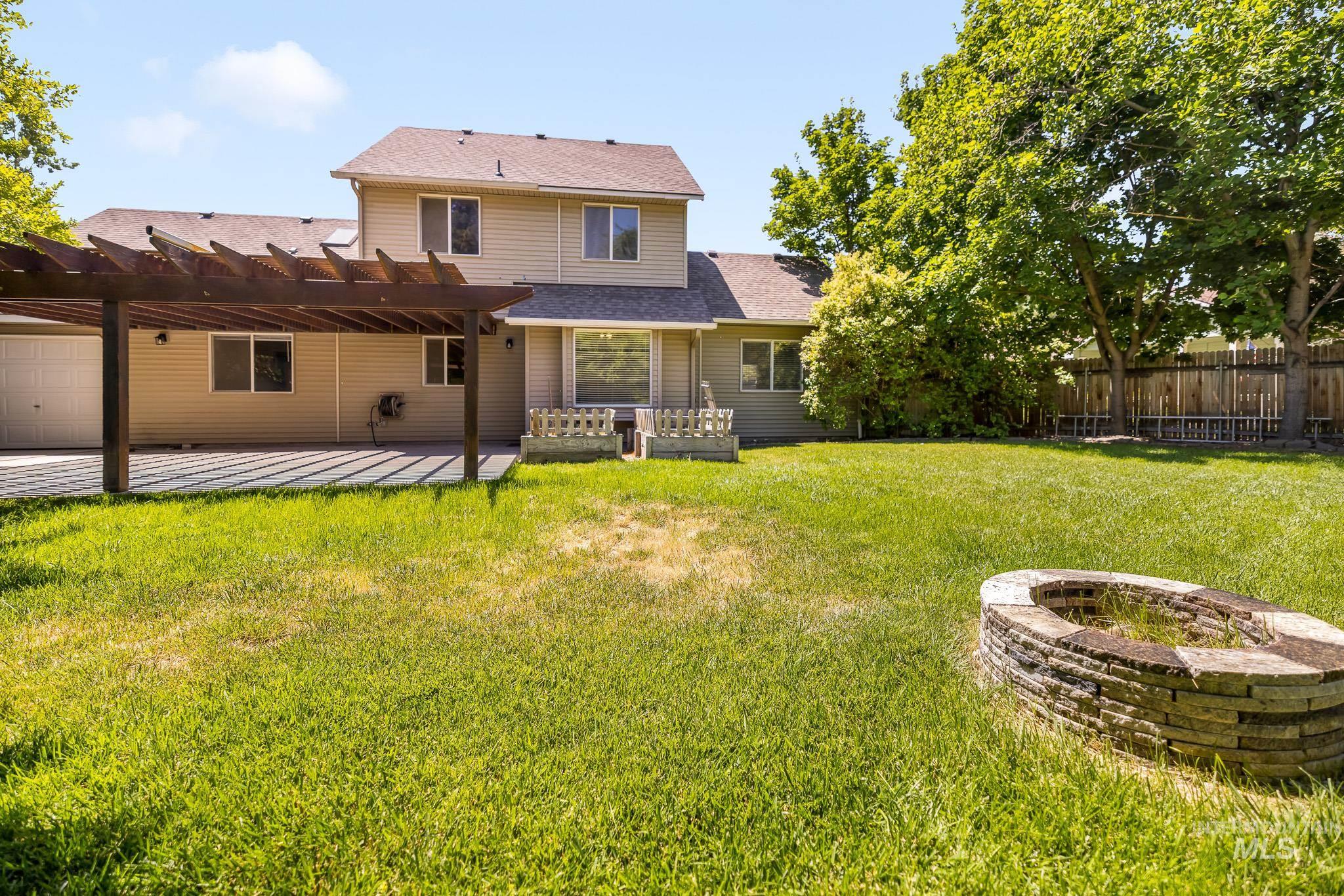 1712 S Marsh Wood Pl, Meridian, Idaho 83642, 3 Bedrooms, 2.5 Bathrooms, Residential For Sale, Price $595,000,MLS 98991328