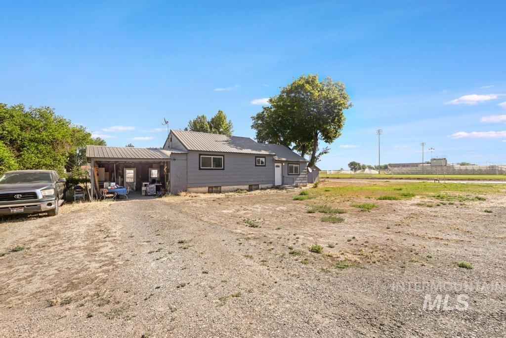 646 2nd Ave E, Wendell, Idaho 83355-5111, 1 Bedroom, 2 Bathrooms, Residential For Sale, Price $250,000, 98991336