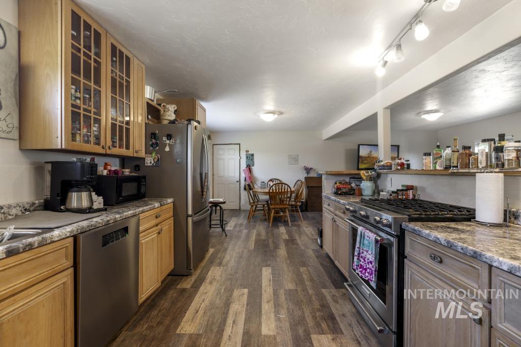 646 2nd Ave E, Wendell, Idaho 83355-5111, 1 Bedroom, 2 Bathrooms, Residential For Sale, Price $250,000, 98991336