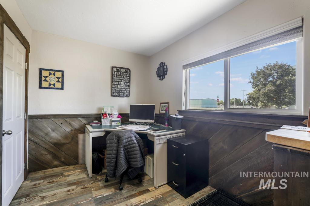 646 2nd Ave E, Wendell, Idaho 83355, 1 Bedroom, 2 Bathrooms, Residential For Sale, Price $250,000, 98991336