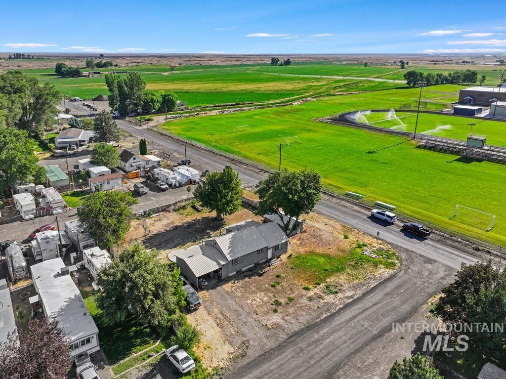 646 2nd Ave E, Wendell, Idaho 83355, 1 Bedroom, 2 Bathrooms, Residential For Sale, Price $250,000, 98991336