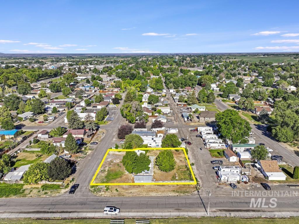646 2nd Ave E, Wendell, Idaho 83355, 1 Bedroom, 2 Bathrooms, Residential For Sale, Price $250,000, 98991336
