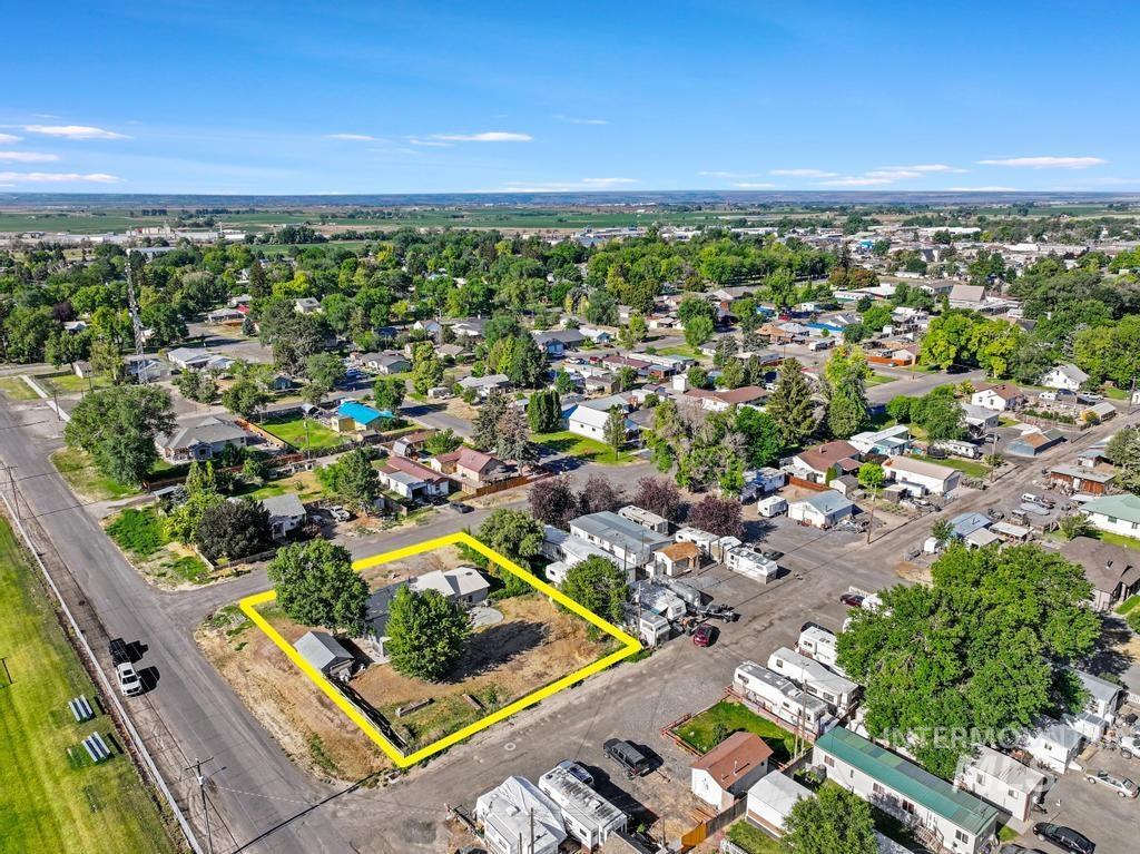 646 2nd Ave E, Wendell, Idaho 83355, 1 Bedroom, 2 Bathrooms, Residential For Sale, Price $250,000, 98991336