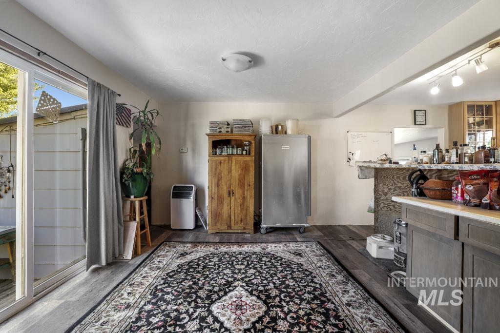 646 2nd Ave E, Wendell, Idaho 83355-5111, 1 Bedroom, 2 Bathrooms, Residential For Sale, Price $250,000, 98991336