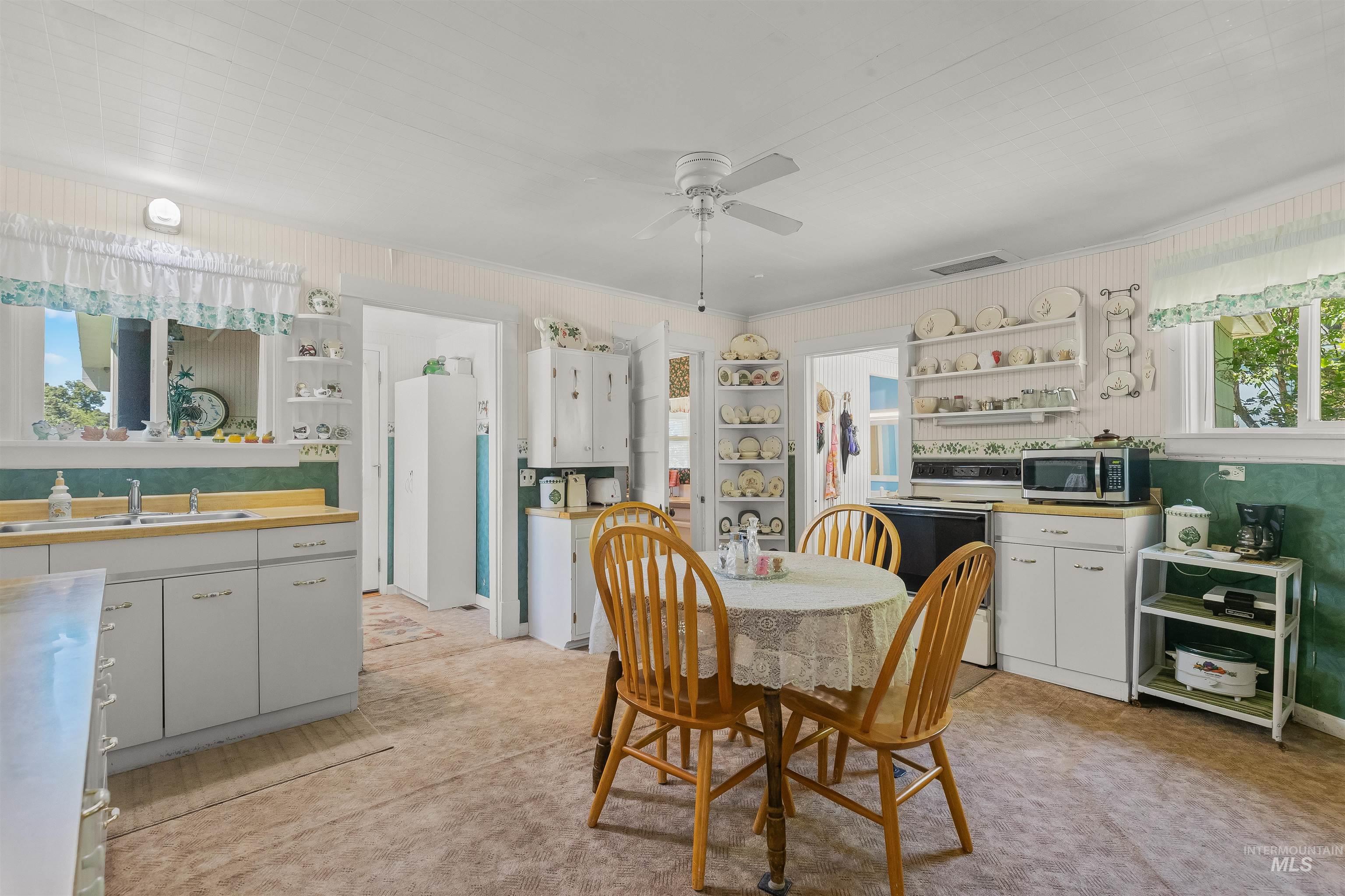709 Main Street, Deary, Idaho 83823, 4 Bedrooms, 1 Bathroom, Residential For Sale, Price $415,000,MLS 98991345