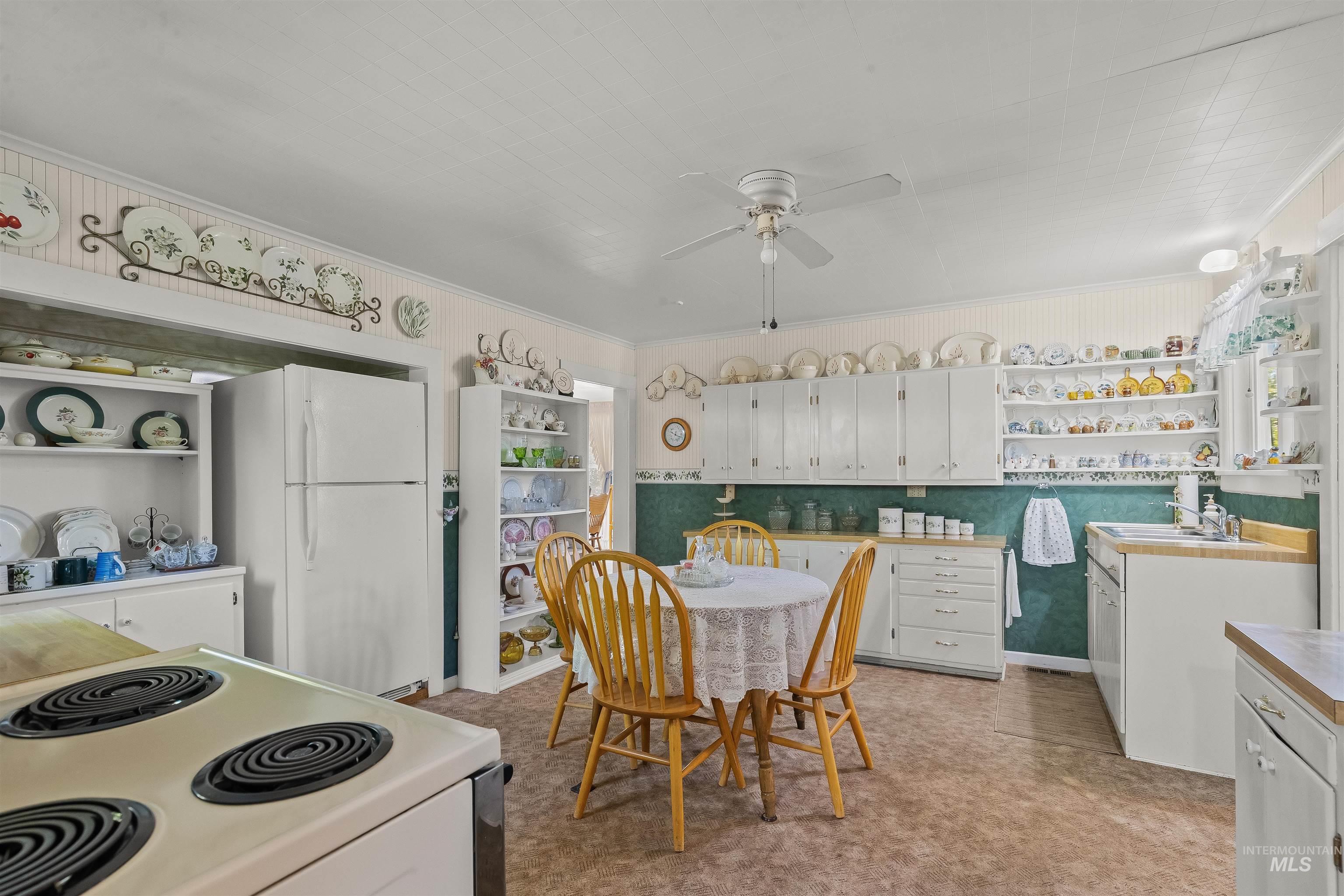 709 Main Street, Deary, Idaho 83823, 4 Bedrooms, 1 Bathroom, Residential For Sale, Price $415,000,MLS 98991345