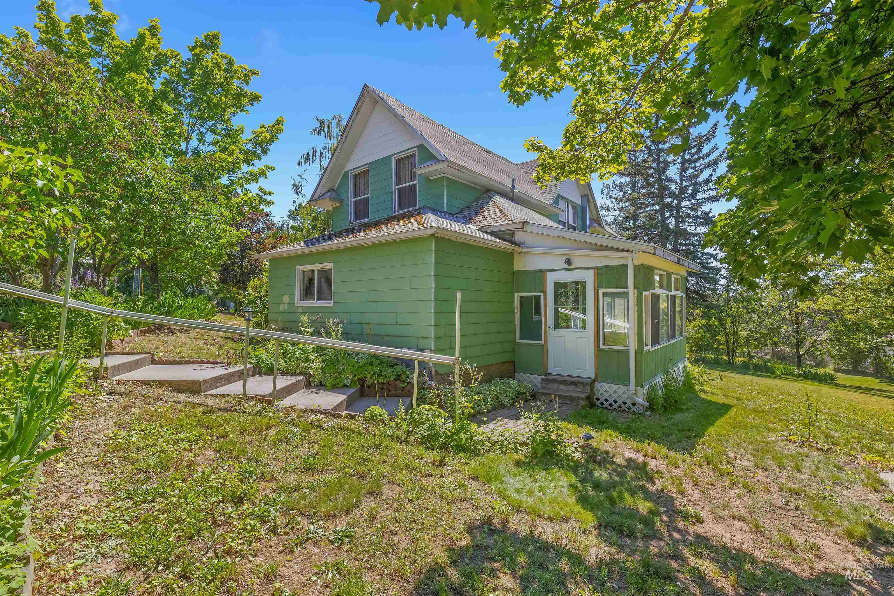 709 Main Street, Deary, Idaho 83823, 4 Bedrooms, 1 Bathroom, Residential For Sale, Price $415,000,MLS 98991345