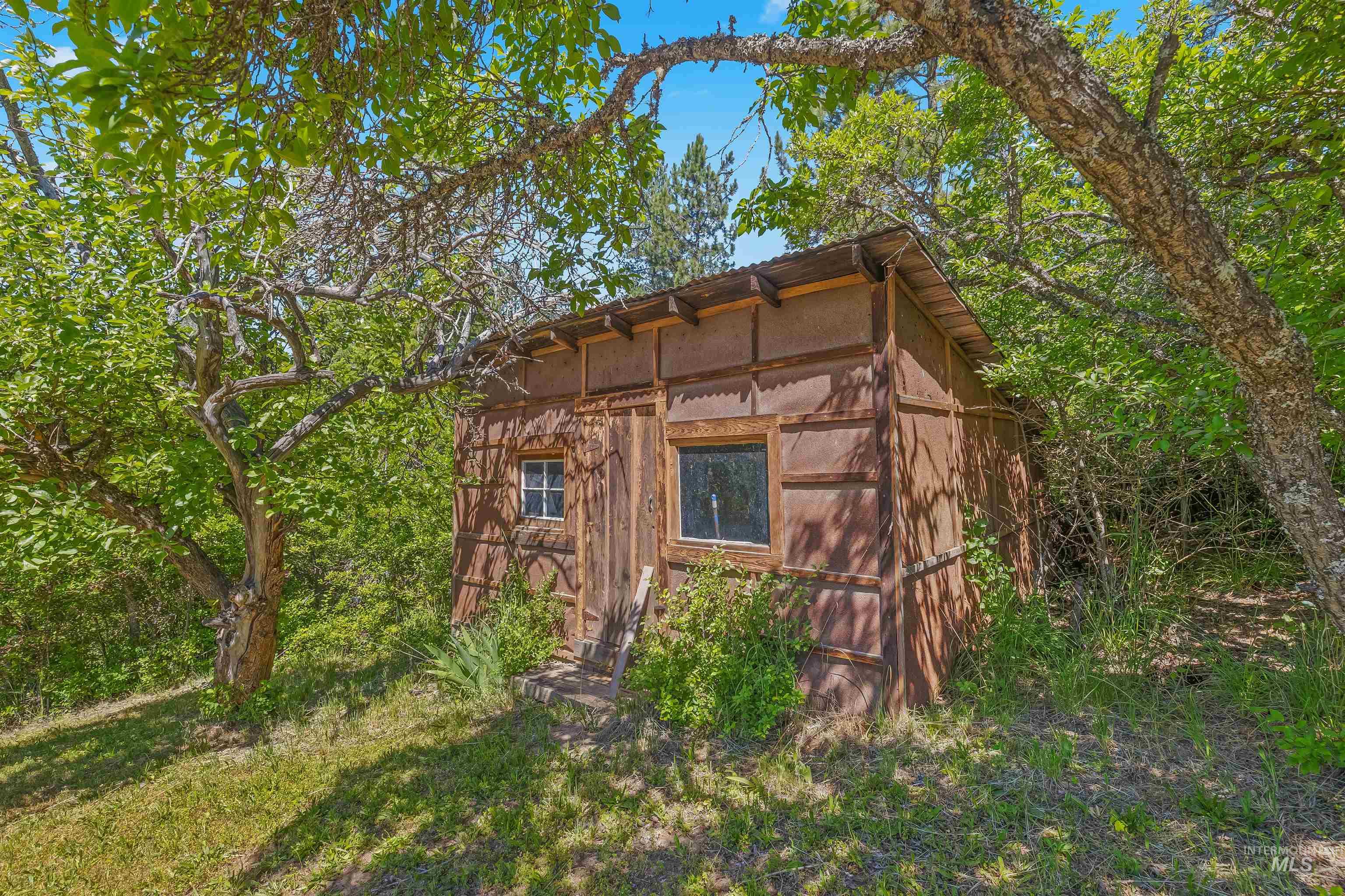 709 Main Street, Deary, Idaho 83823, 4 Bedrooms, 1 Bathroom, Residential For Sale, Price $415,000,MLS 98991345
