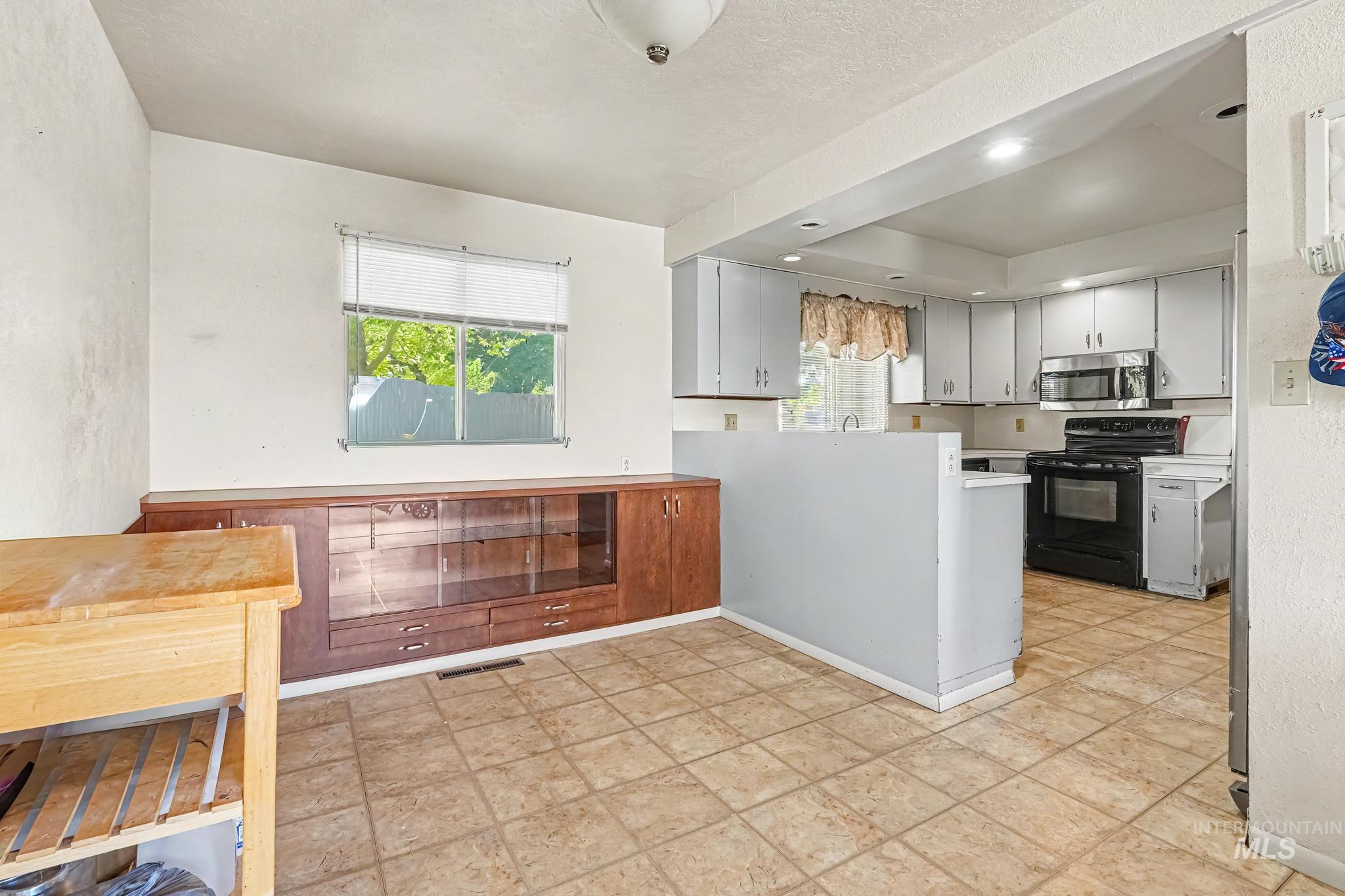 7518 W Sorenson Dr, Boise, Idaho 83709, 4 Bedrooms, 2 Bathrooms, Residential For Sale, Price $649,900,MLS 98991347