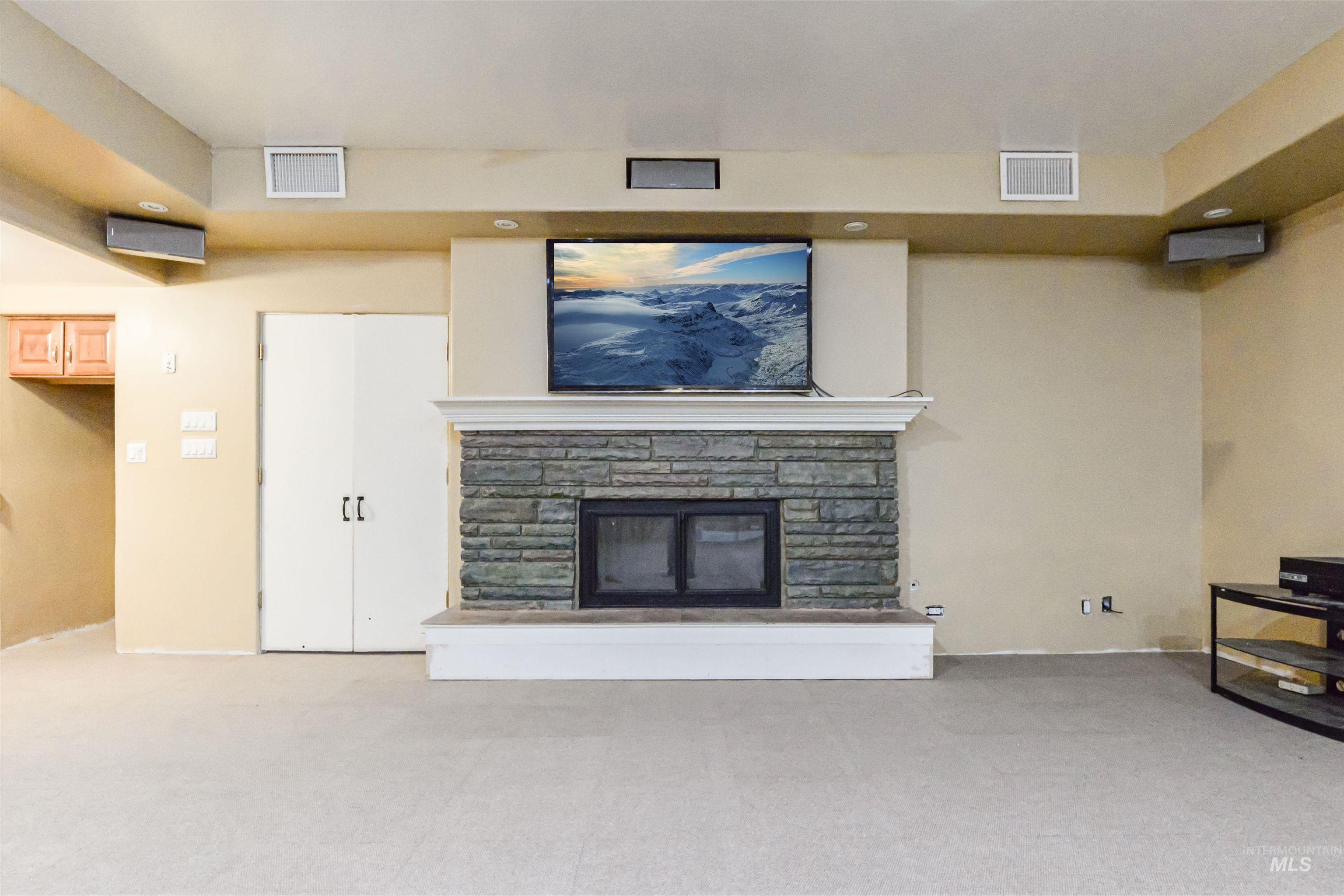 2176 Addison Ave E, Twin Falls, Idaho 83301, 4 Bedrooms, 4 Bathrooms, Residential For Sale, Price $589,000,MLS 98991351