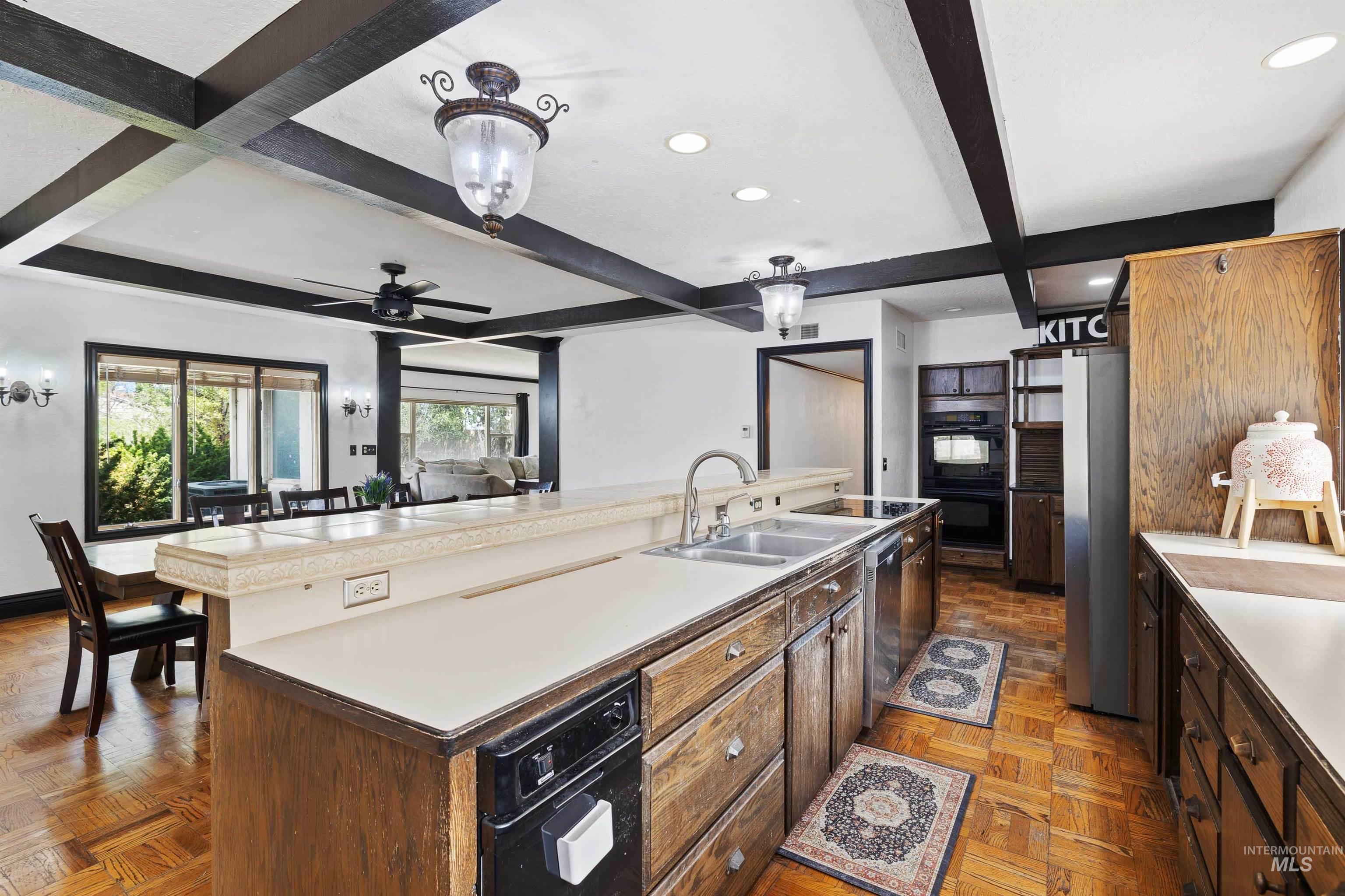 2176 Addison Ave E, Twin Falls, Idaho 83301, 4 Bedrooms, 4 Bathrooms, Residential For Sale, Price $589,000,MLS 98991351