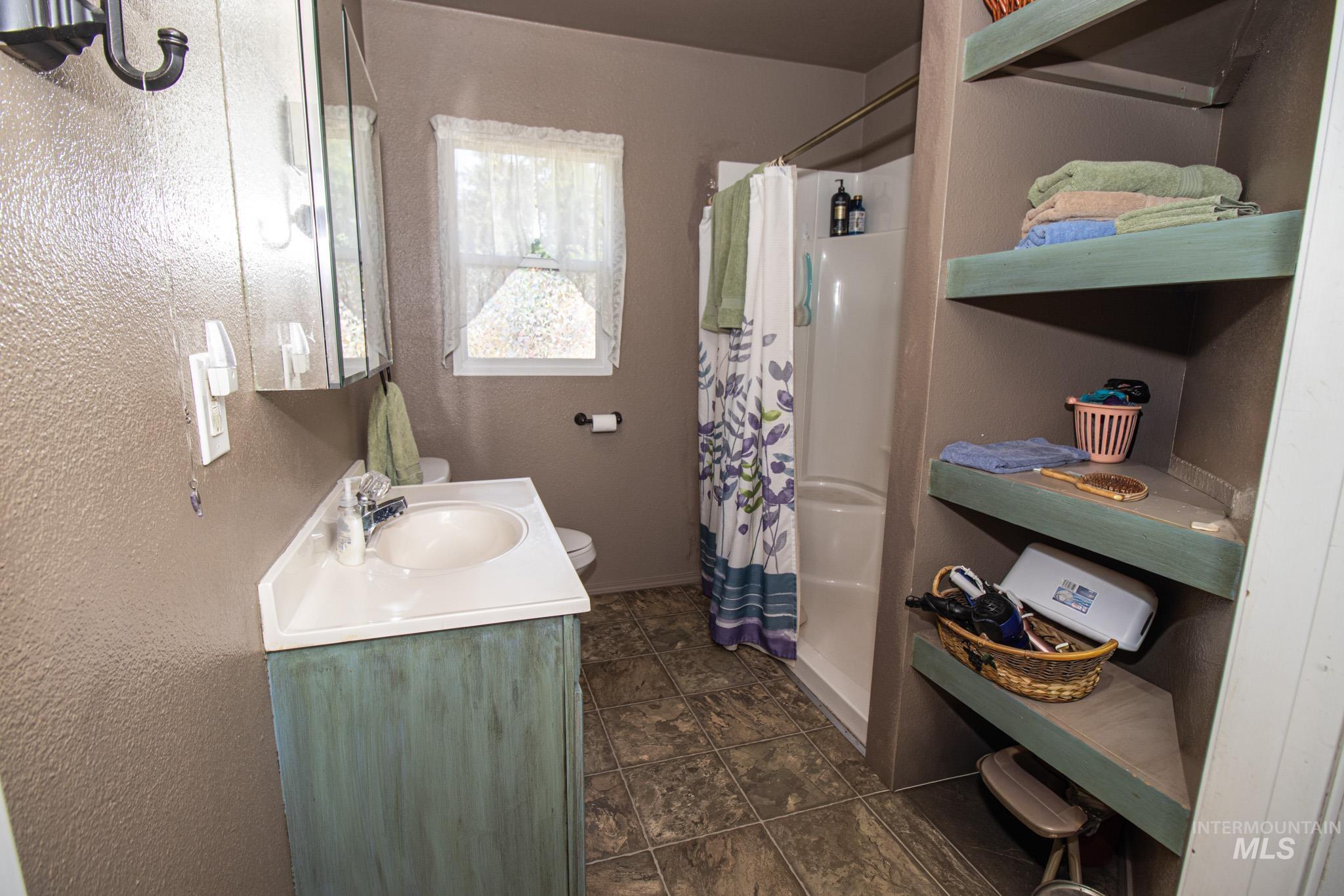 216 Tamarac St, Orofino, Idaho 83544, 2 Bedrooms, 2 Bathrooms, Residential For Sale, Price $259,000, 98991354