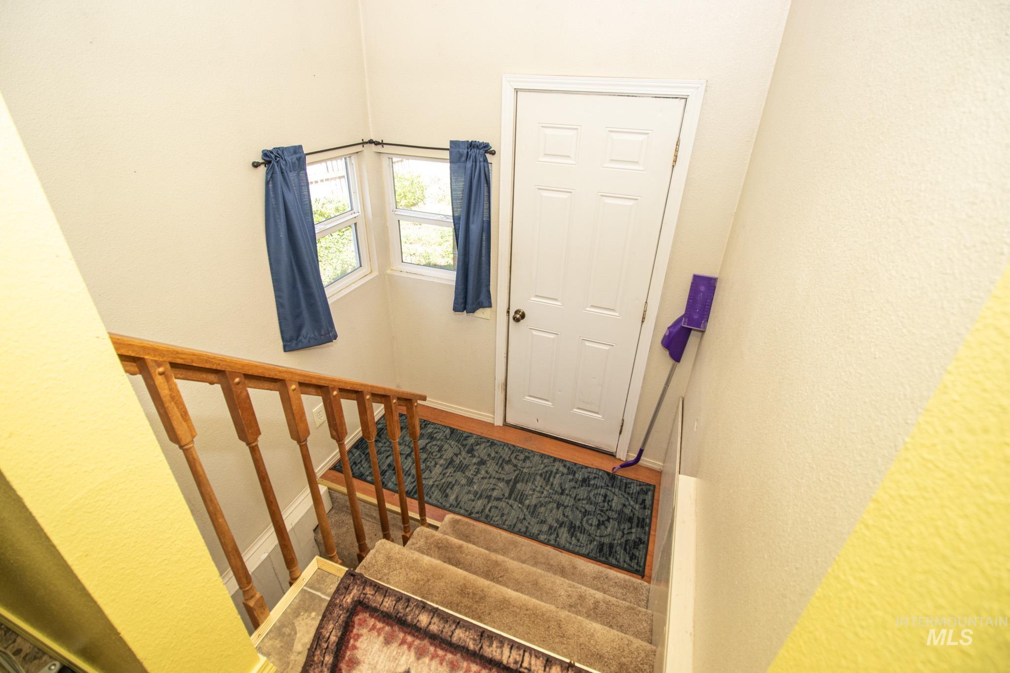 216 Tamarac St, Orofino, Idaho 83544, 2 Bedrooms, 2 Bathrooms, Residential For Sale, Price $259,000, 98991354