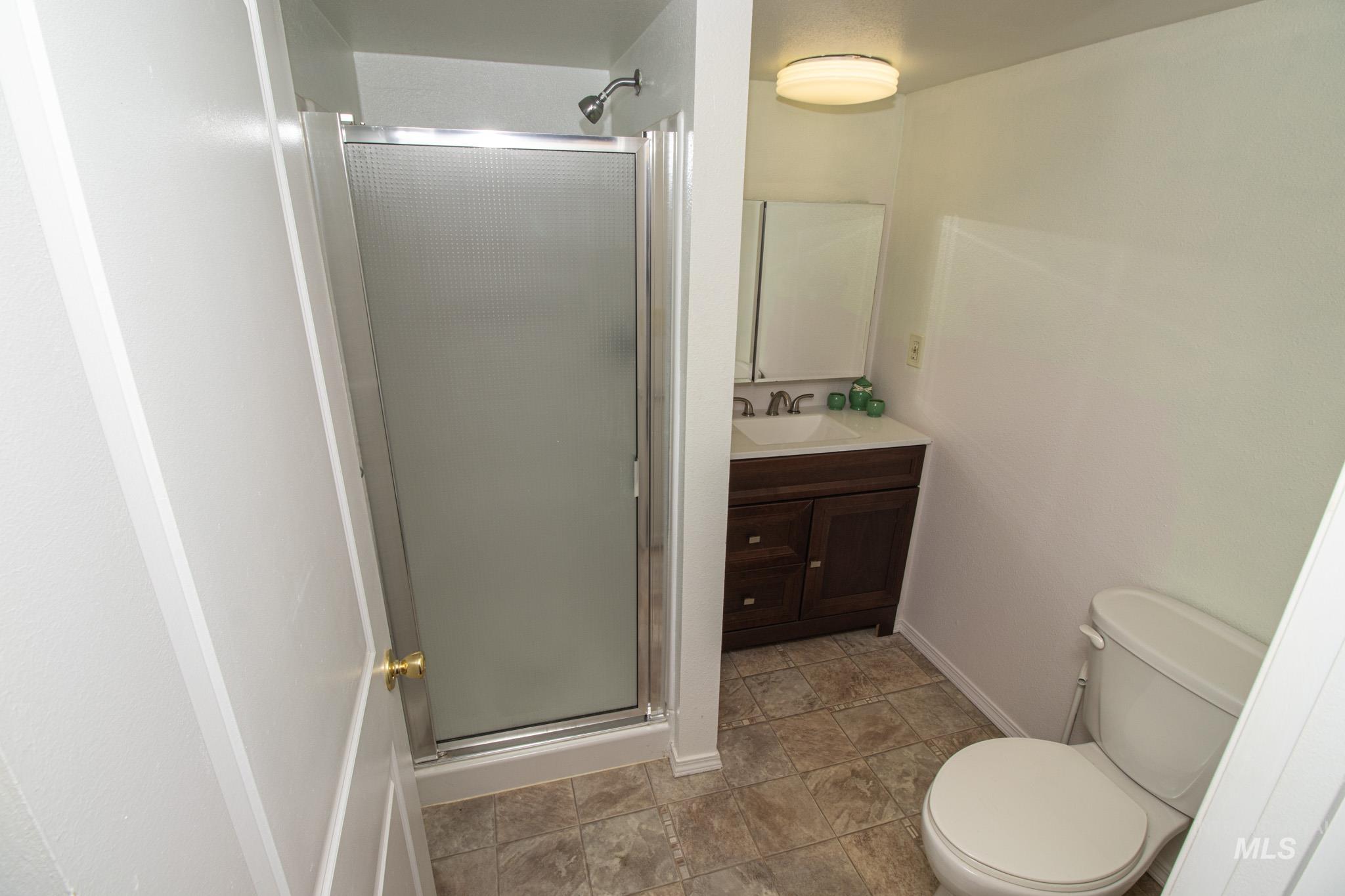 216 Tamarac St, Orofino, Idaho 83544, 2 Bedrooms, 2 Bathrooms, Residential For Sale, Price $259,000, 98991354