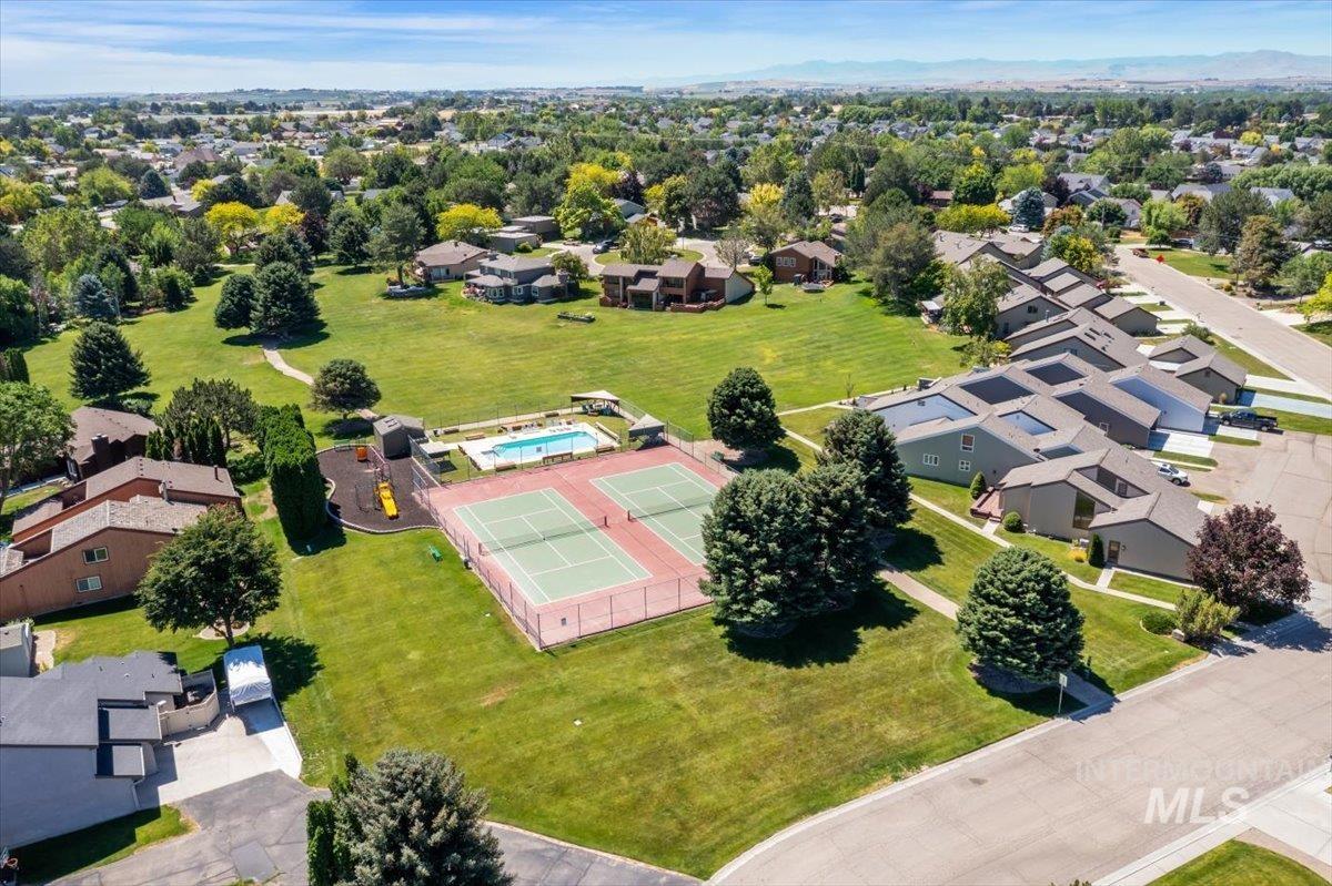 2524 Pascoe Lane, Nampa, Idaho 83686, 4 Bedrooms, 3 Bathrooms, Residential For Sale, Price $479,900,MLS 98991356
