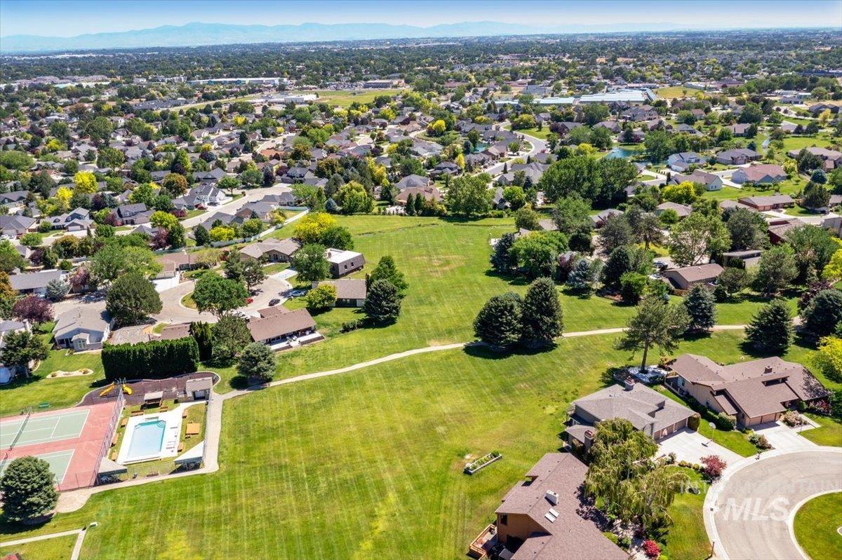 2524 Pascoe Lane, Nampa, Idaho 83686, 4 Bedrooms, 3 Bathrooms, Residential For Sale, Price $479,900,MLS 98991356