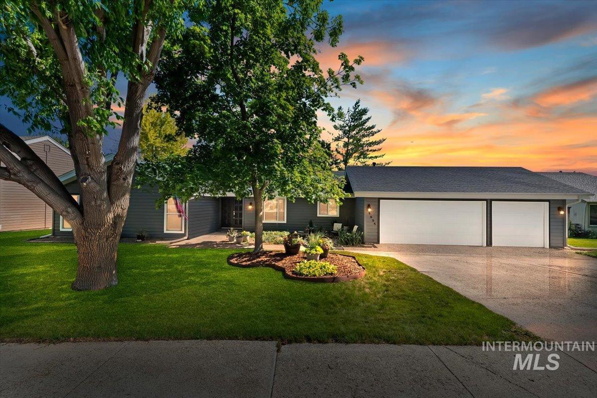 2524 Pascoe Lane, Nampa, Idaho 83686, 4 Bedrooms, 3 Bathrooms, Residential For Sale, Price $479,900,MLS 98991356