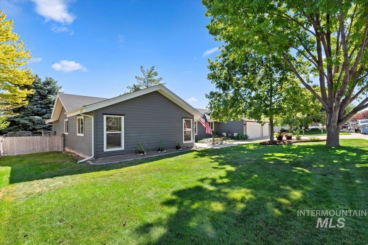 2524 Pascoe Lane, Nampa, Idaho 83686, 4 Bedrooms, 3 Bathrooms, Residential For Sale, Price $479,900,MLS 98991356