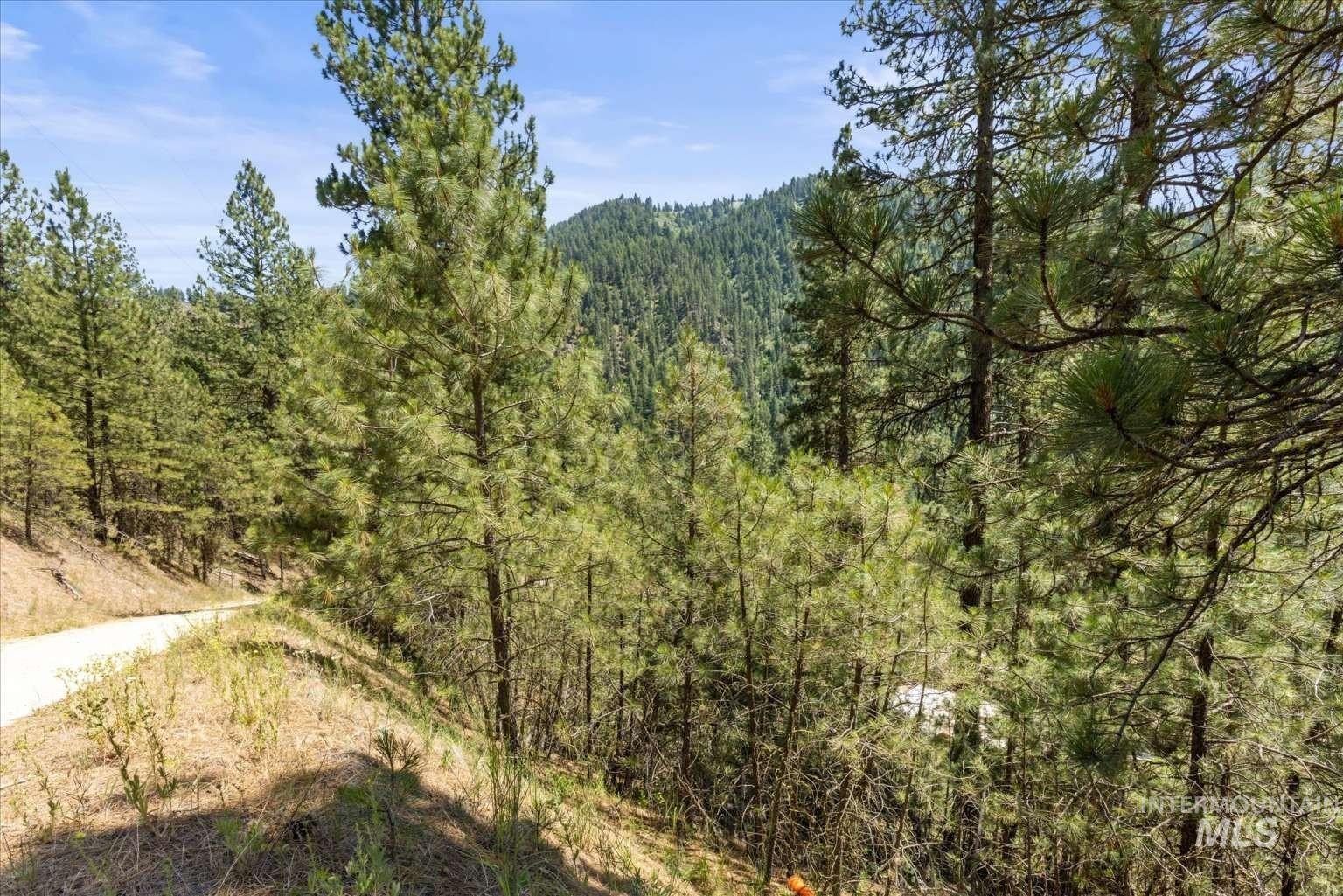 12 Timberline Dr, Garden Valley, Idaho 83622, 2 Bedrooms, 2 Bathrooms, Residential For Sale, Price $349,000, 98991358