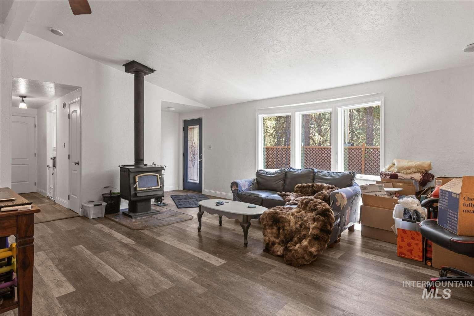 12 Timberline Dr, Garden Valley, Idaho 83622, 2 Bedrooms, 2 Bathrooms, Residential For Sale, Price $349,000, 98991358