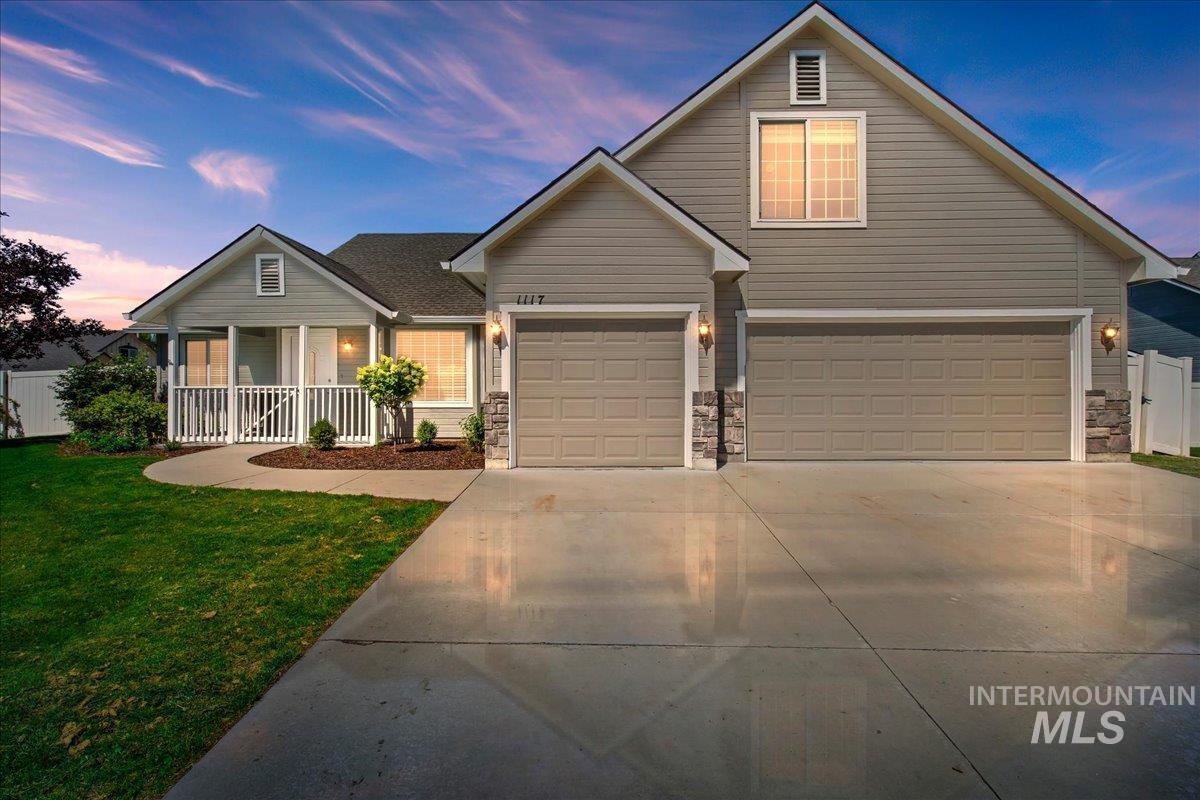 1117 Palace Ave, Emmett, Idaho 83617, 4 Bedrooms, 2.5 Bathrooms, Residential For Sale, Price $485,000,MLS 98991359