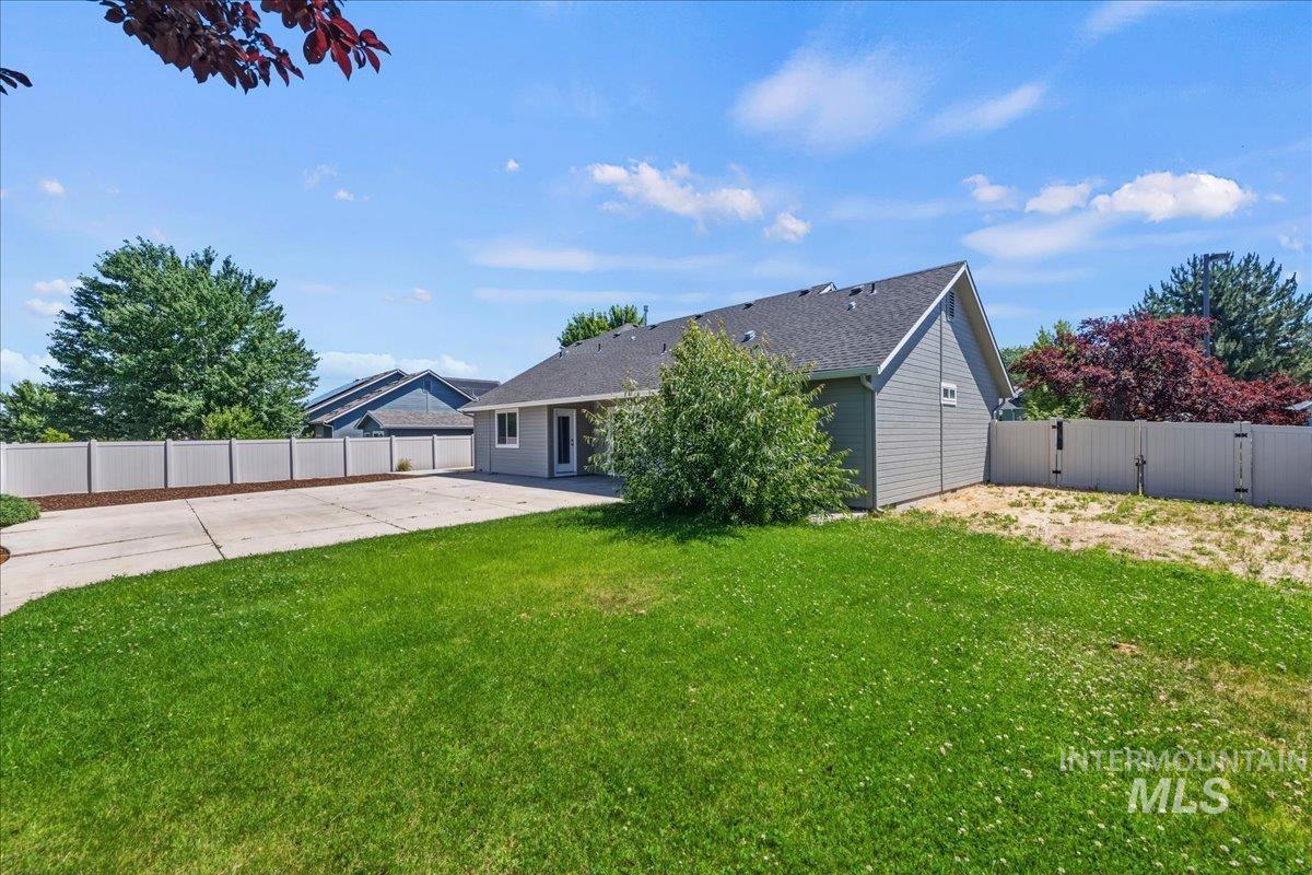 1117 Palace Ave, Emmett, Idaho 83617, 4 Bedrooms, 2.5 Bathrooms, Residential For Sale, Price $485,000,MLS 98991359