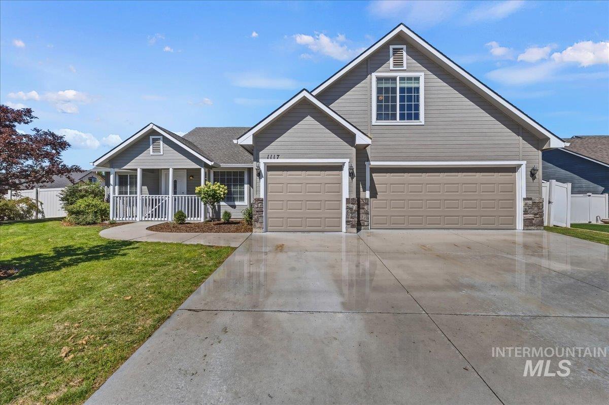 1117 Palace Ave, Emmett, Idaho 83617, 4 Bedrooms, 2.5 Bathrooms, Residential For Sale, Price $485,000,MLS 98991359