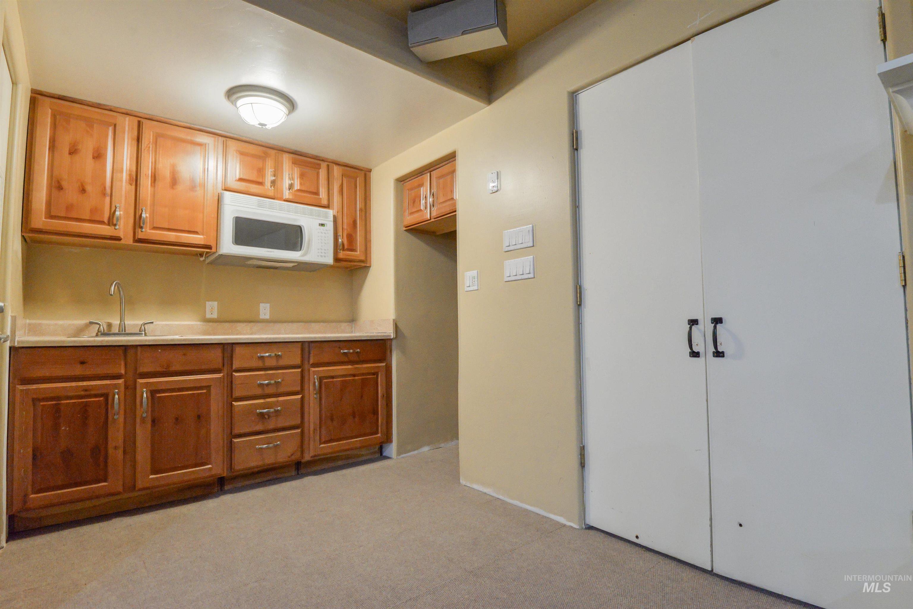 2176 Addison ave E, Twin Falls, Idaho 83301, 4 Rooms, Business/Commercial For Sale, Price $589,000, 98991362
