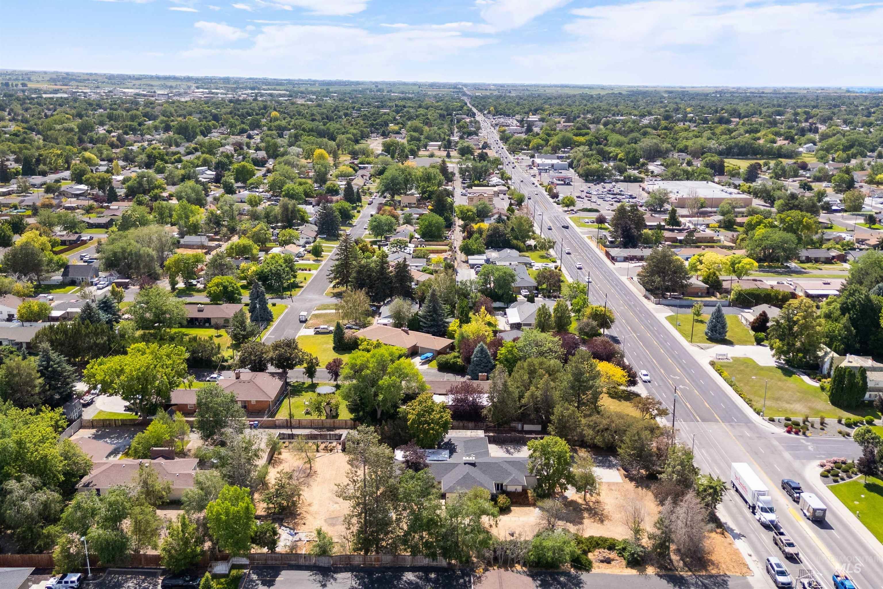 2176 Addison ave E, Twin Falls, Idaho 83301, 4 Rooms, Business/Commercial For Sale, Price $589,000, 98991362