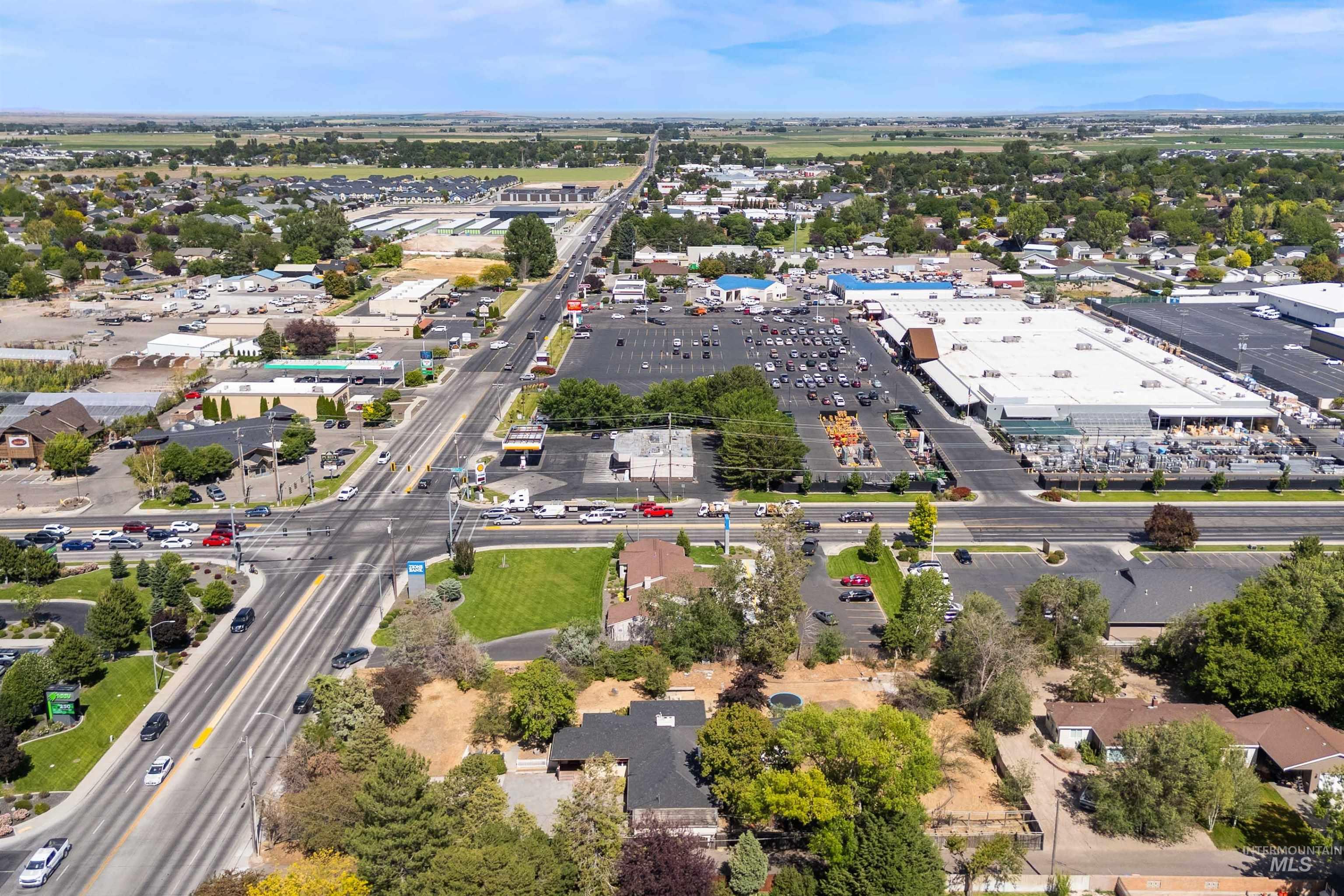 2176 Addison ave E, Twin Falls, Idaho 83301, 4 Rooms, Business/Commercial For Sale, Price $589,000, 98991362