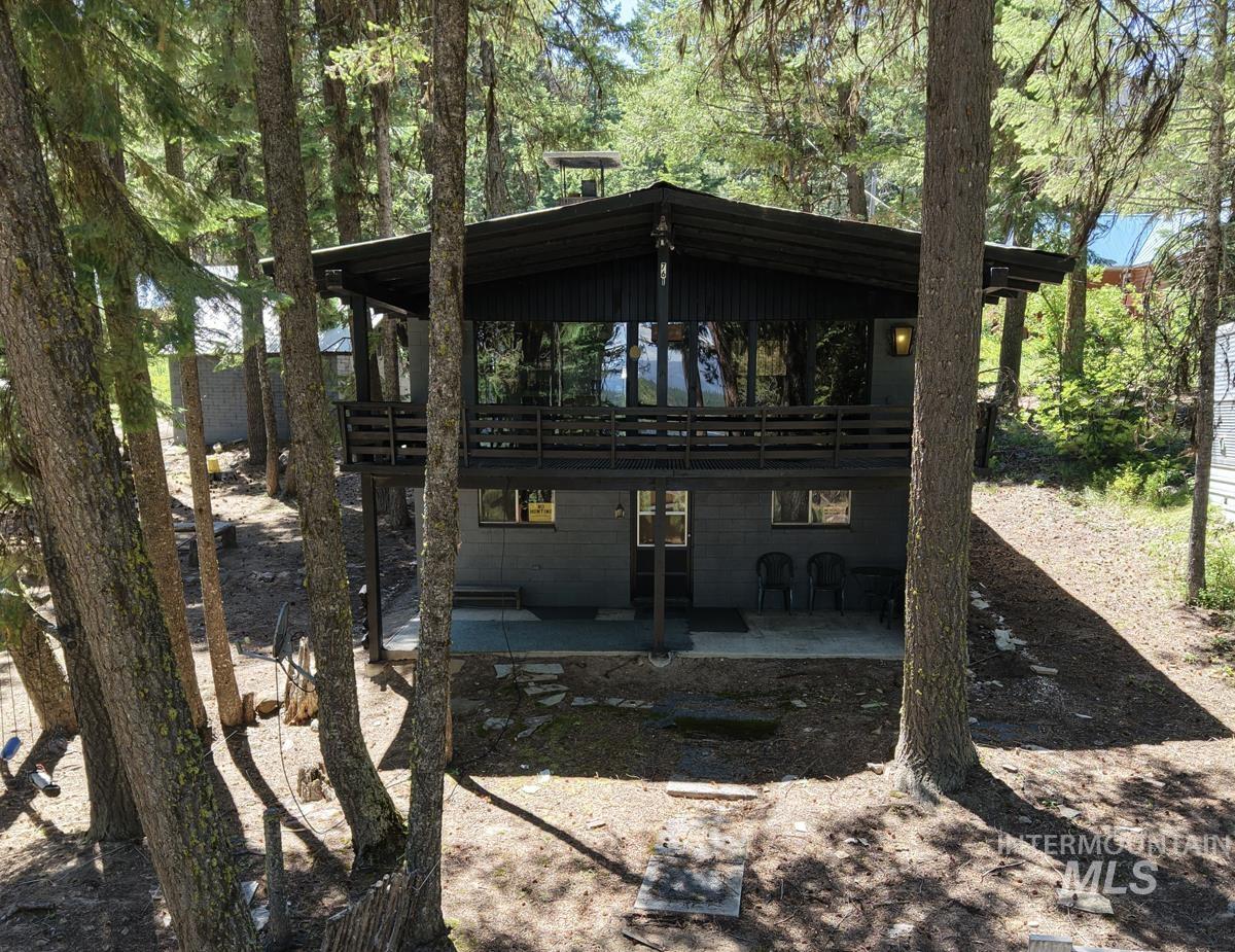 9 Victoria Way, Cascade, Idaho 83611, 3 Bedrooms, 2 Bathrooms, Residential For Sale, Price $399,900,MLS 98991363