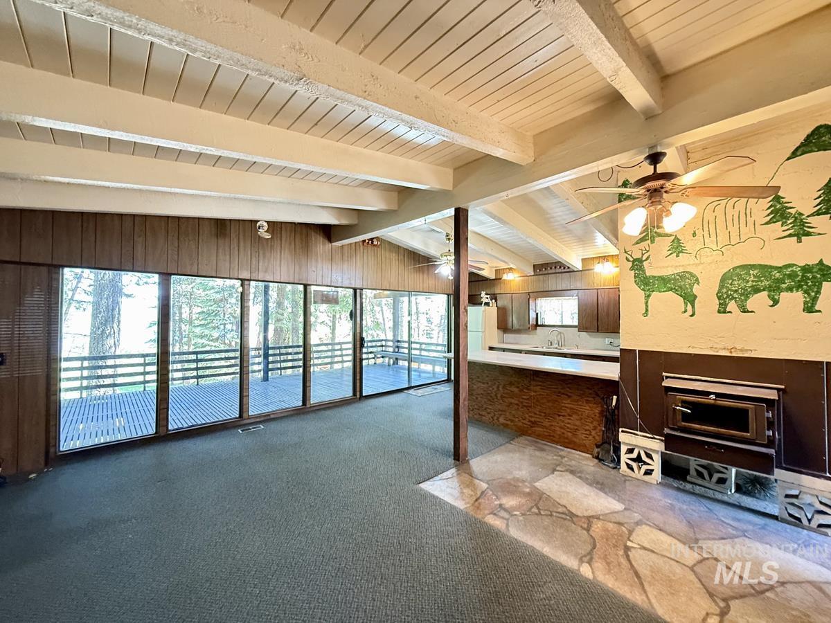 9 Victoria Way, Cascade, Idaho 83611, 3 Bedrooms, 2 Bathrooms, Residential For Sale, Price $399,900,MLS 98991363