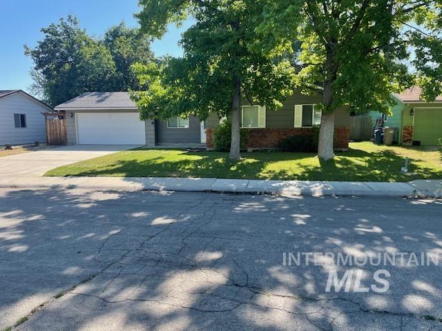 3298 N Clayton Place, Boise, Idaho 83704, 3 Bedrooms, 1 Bathroom, Residential For Sale, Price $389,900,MLS 98991365