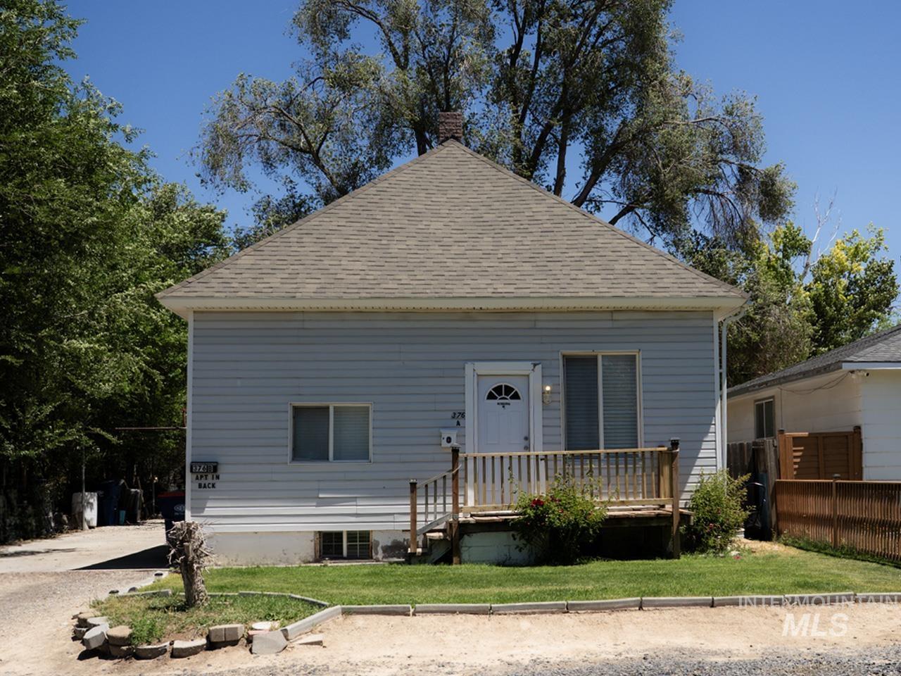 376 Quincy Street, Twin Falls, Idaho 83301, 2 Bedrooms, 1 Bathroom, Residential Income For Sale, Price $325,000,MLS 98991368
