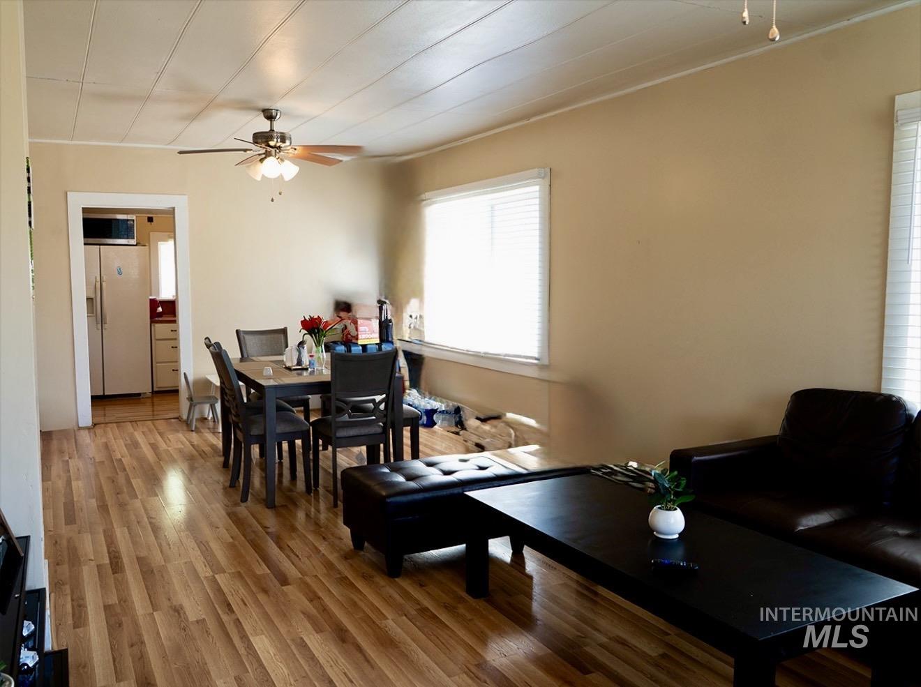 376 Quincy Street, Twin Falls, Idaho 83301, 2 Bedrooms, 1 Bathroom, Residential Income For Sale, Price $325,000,MLS 98991368