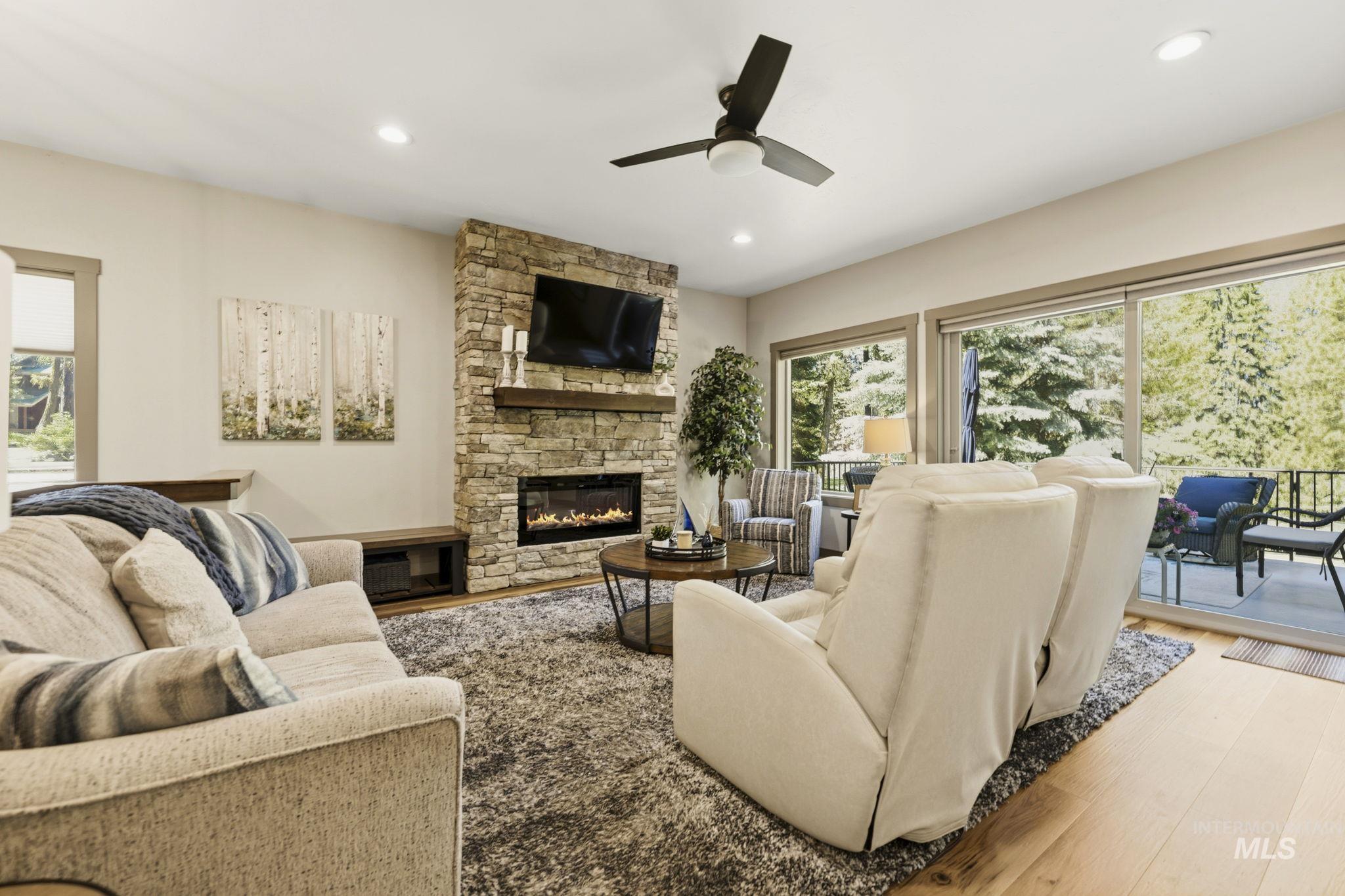 908 Fairway Dr, McCall, Idaho 83638, 4 Bedrooms, 3 Bathrooms, Residential For Sale, Price $989,000, 98991370