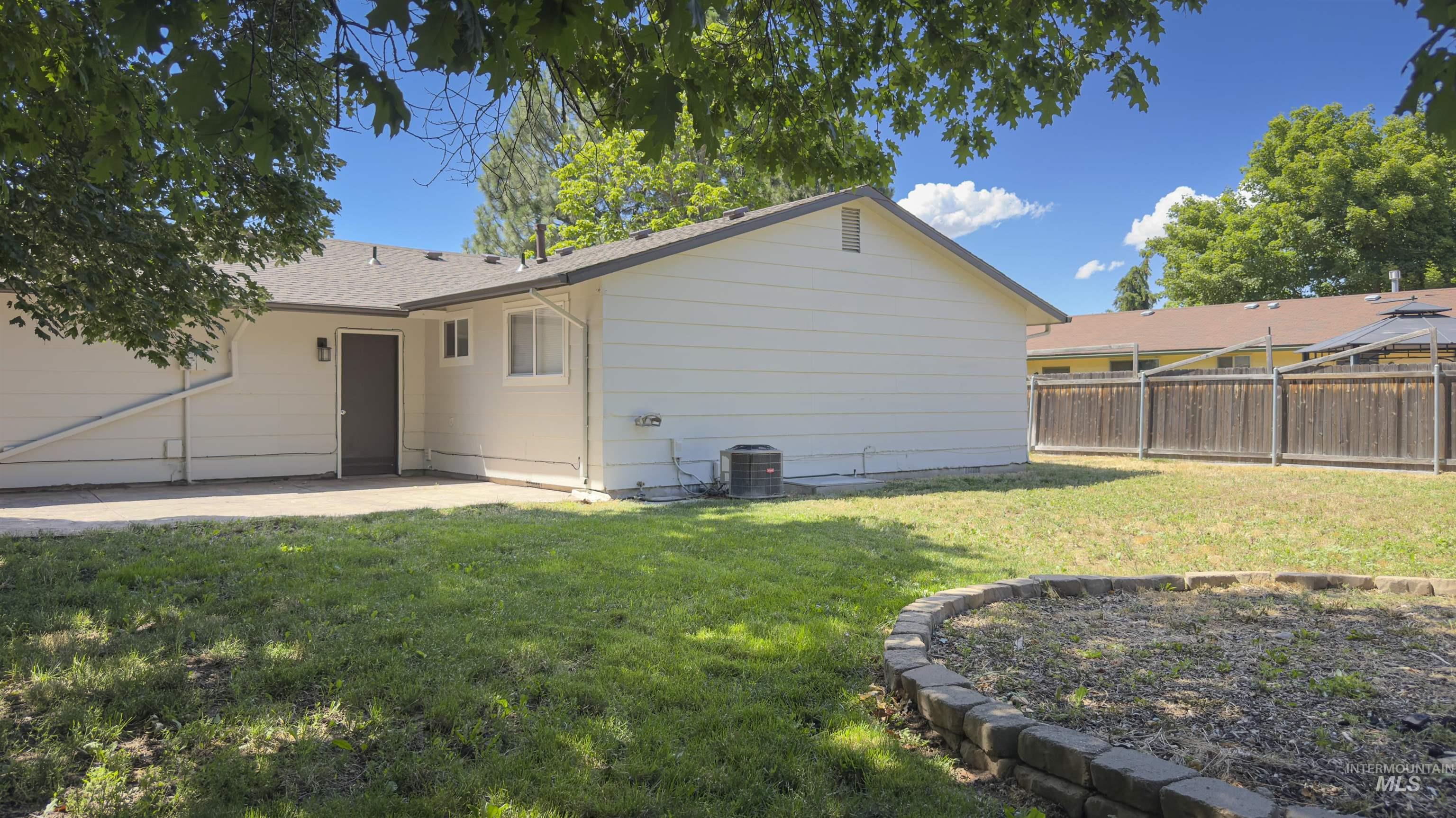3314 N Clayton Place, Boise, Idaho 83704, 3 Bedrooms, 1 Bathroom, Residential For Sale, Price $399,900, 98991374