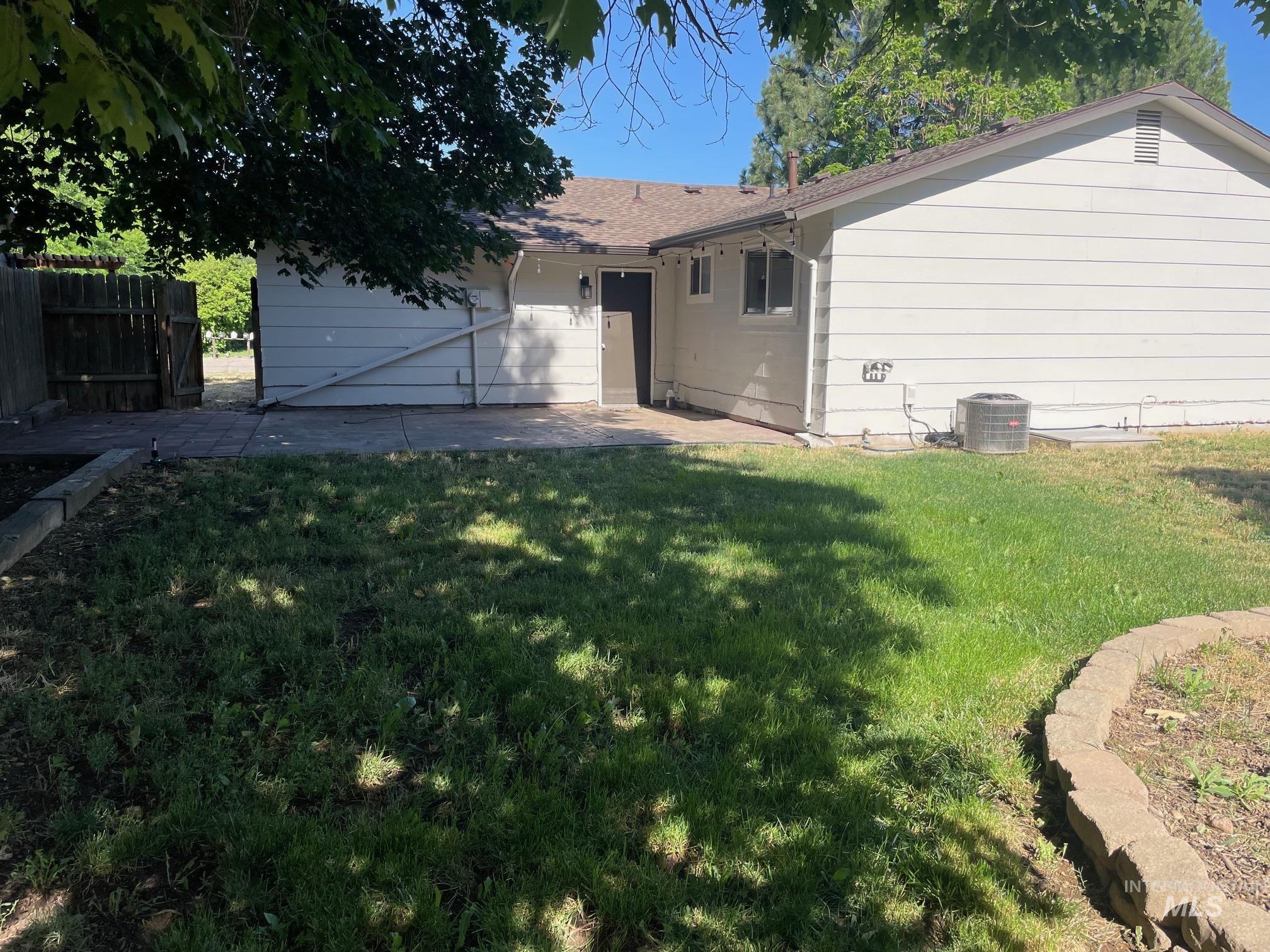 3314 N Calyton Place, Boise, Idaho 83704, 3 Bedrooms, 1 Bathroom, Residential For Sale, Price $399,900,MLS 98991374