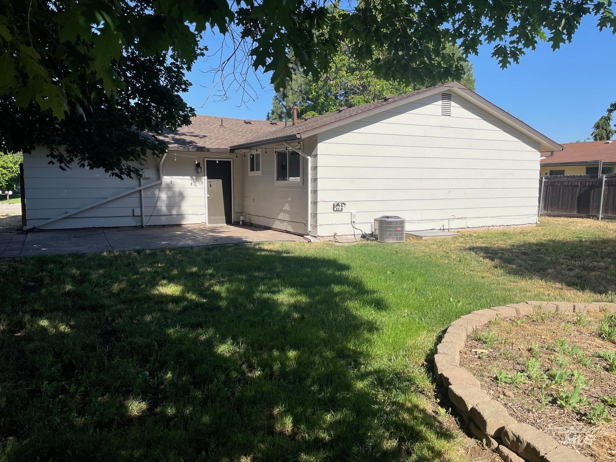 3314 N Calyton Place, Boise, Idaho 83704, 3 Bedrooms, 1 Bathroom, Residential For Sale, Price $399,900,MLS 98991374